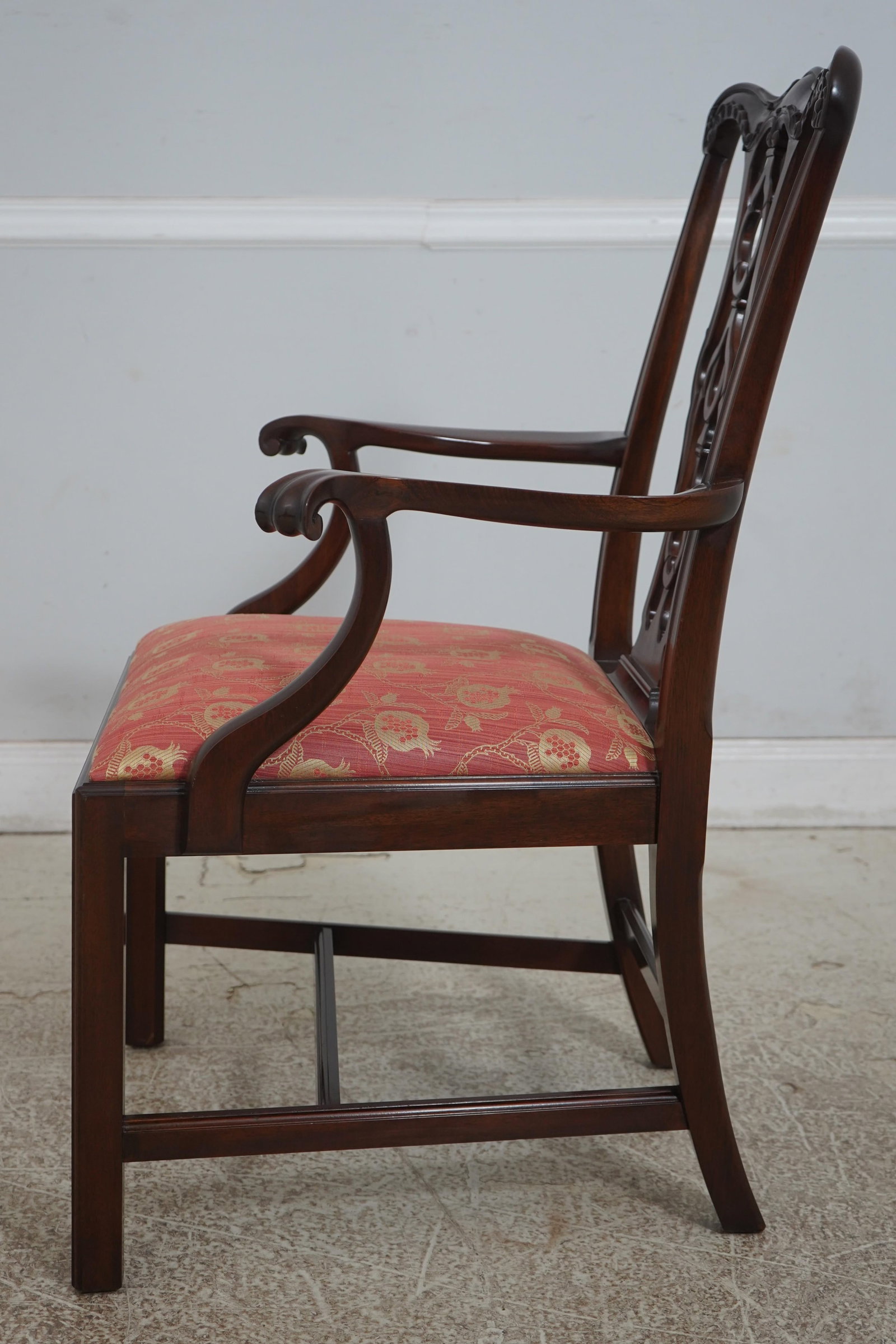 Set of 10 Henkel Harris Model 115 Mahogany Dining Room Chairs - 3