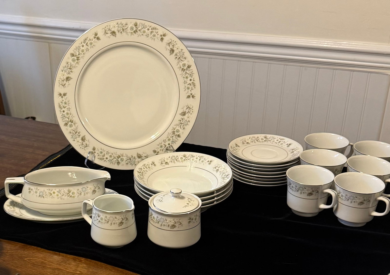 1960s Imperial China W. Dalton 745 Wild Flower Dishes - Set of 39 - 2