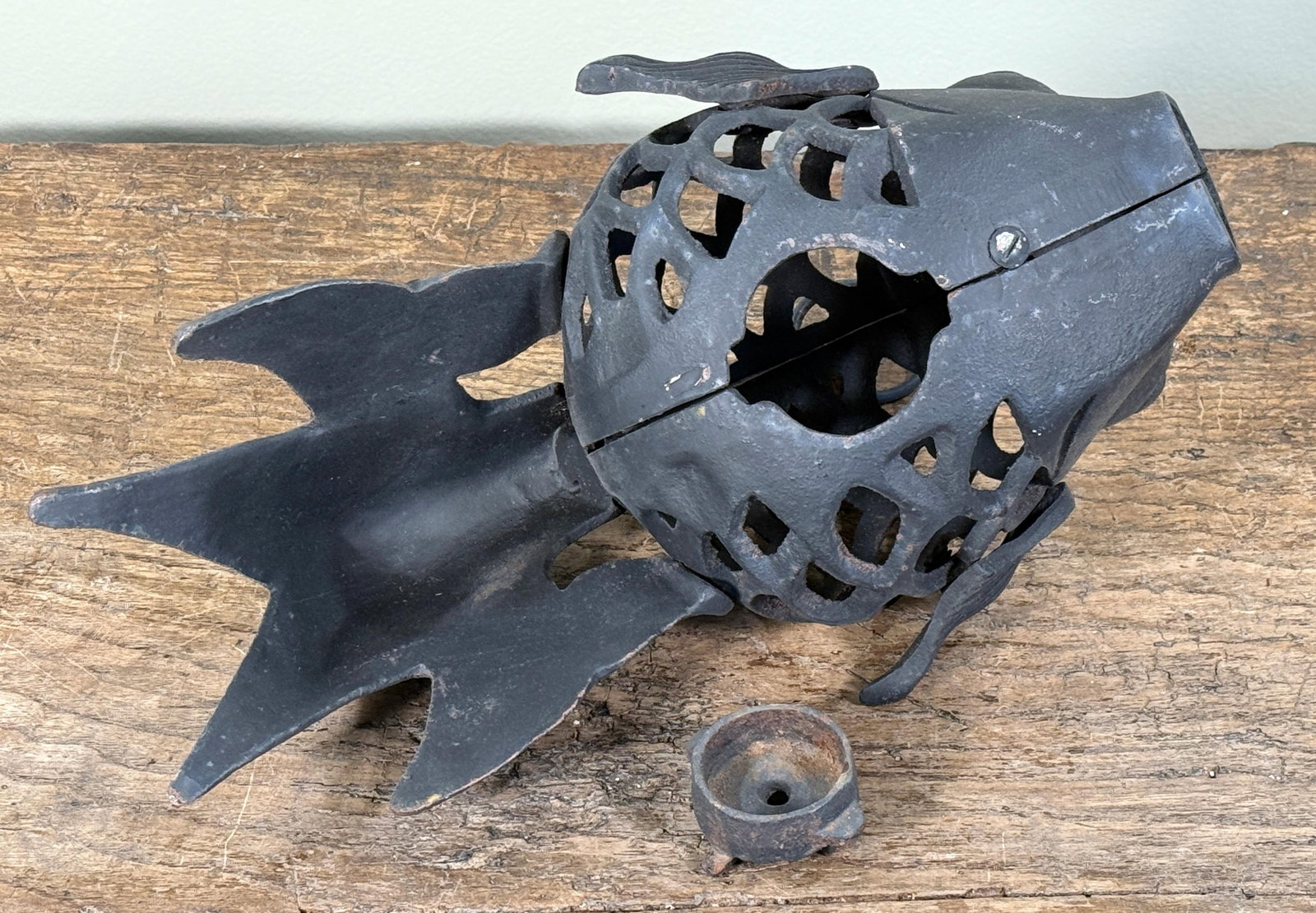Vintage Japanese Cast Iron Figural Koi Fish Hanging Lantern - 4