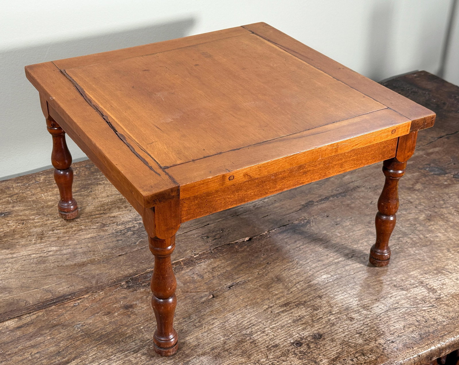 19th Century American Walnut Turned Leg Side Table - 6