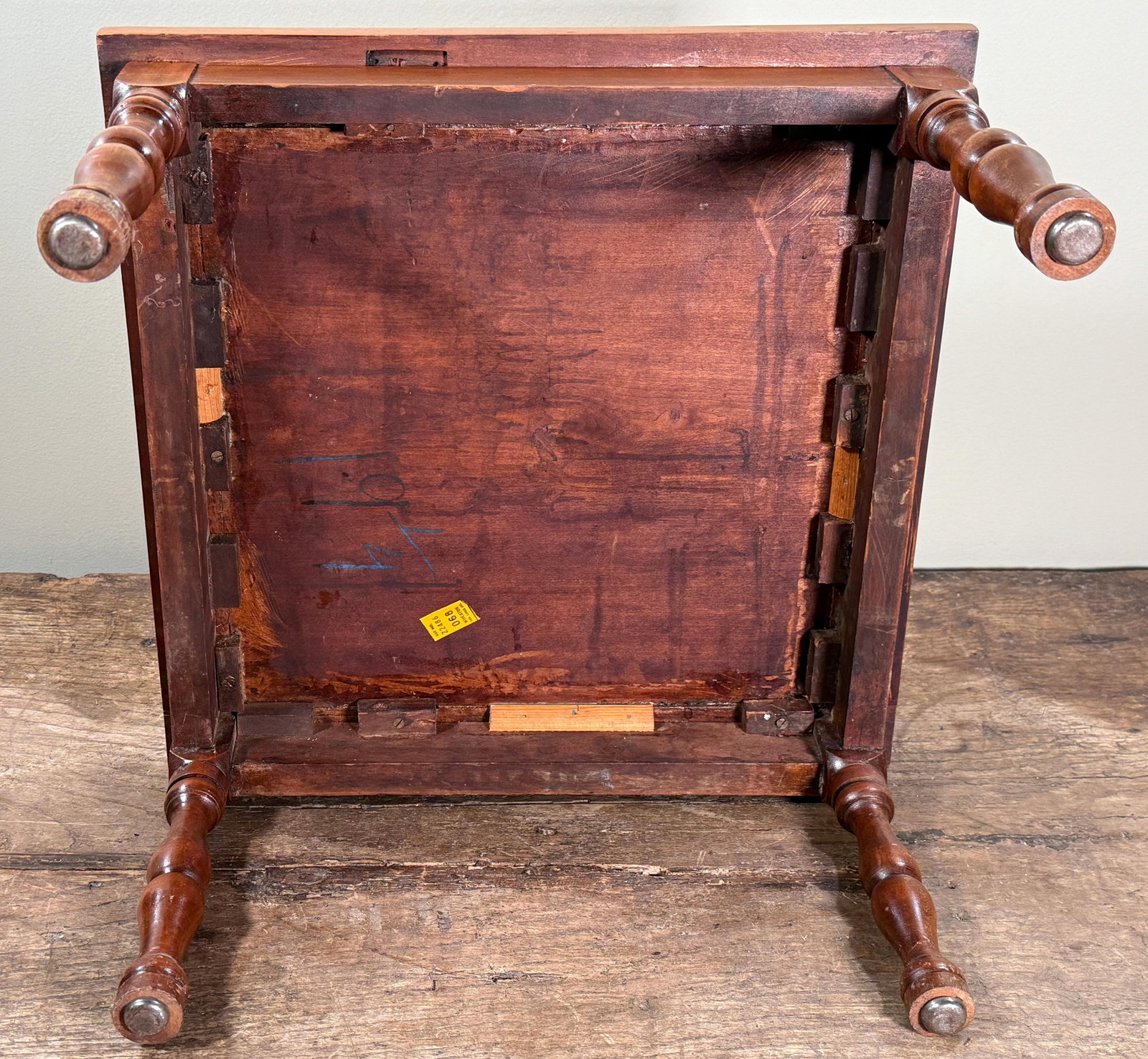19th Century American Walnut Turned Leg Side Table - 9