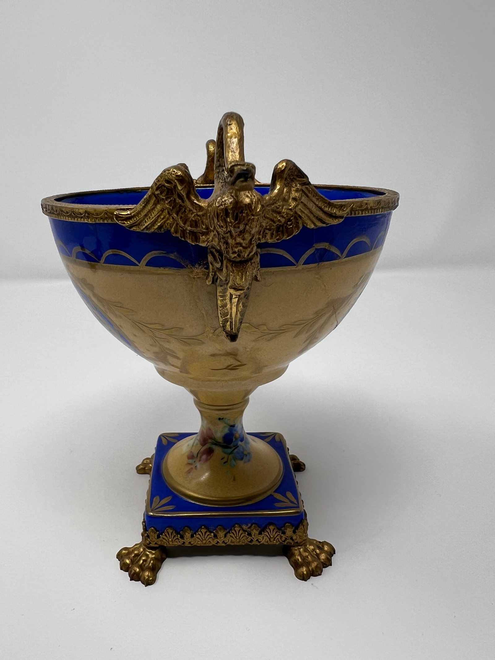 Mid 20th Century French Limoges Neoclassical Porcelain Urn With Gilt Bronze Swan Handles - 8