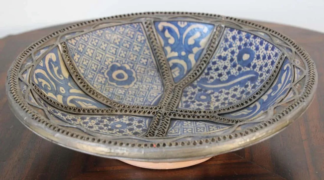 Moroccan Blue Ceramic Dish Bowl Adorned With Silver Filigree From Fez - 7
