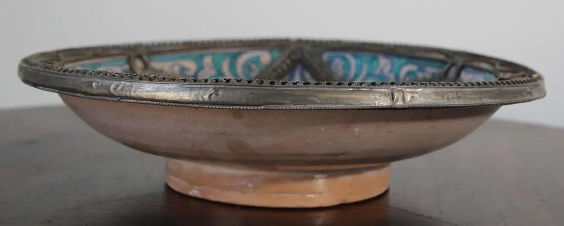 Moorish Moroccan Ceramic Bowl Adorned with Silver Filigree from Fez - 2