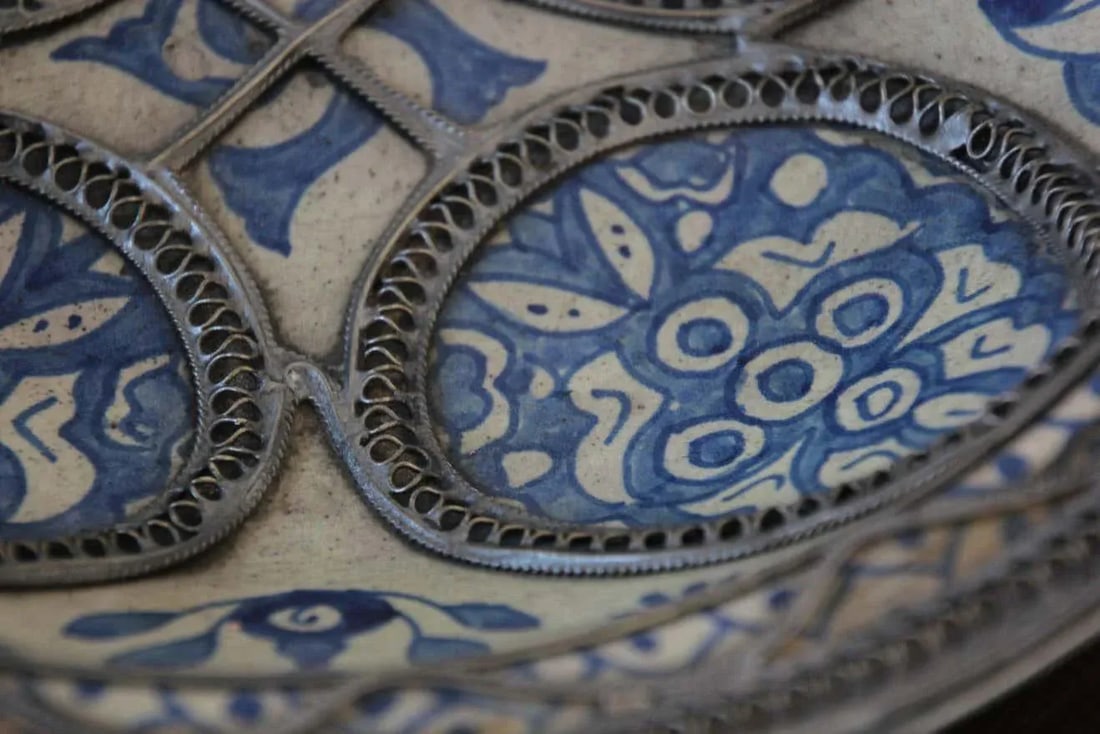 Moroccan Ceramic Blue Bowl Adorned With Silver Filigree From Fez Antique 1920s - 2