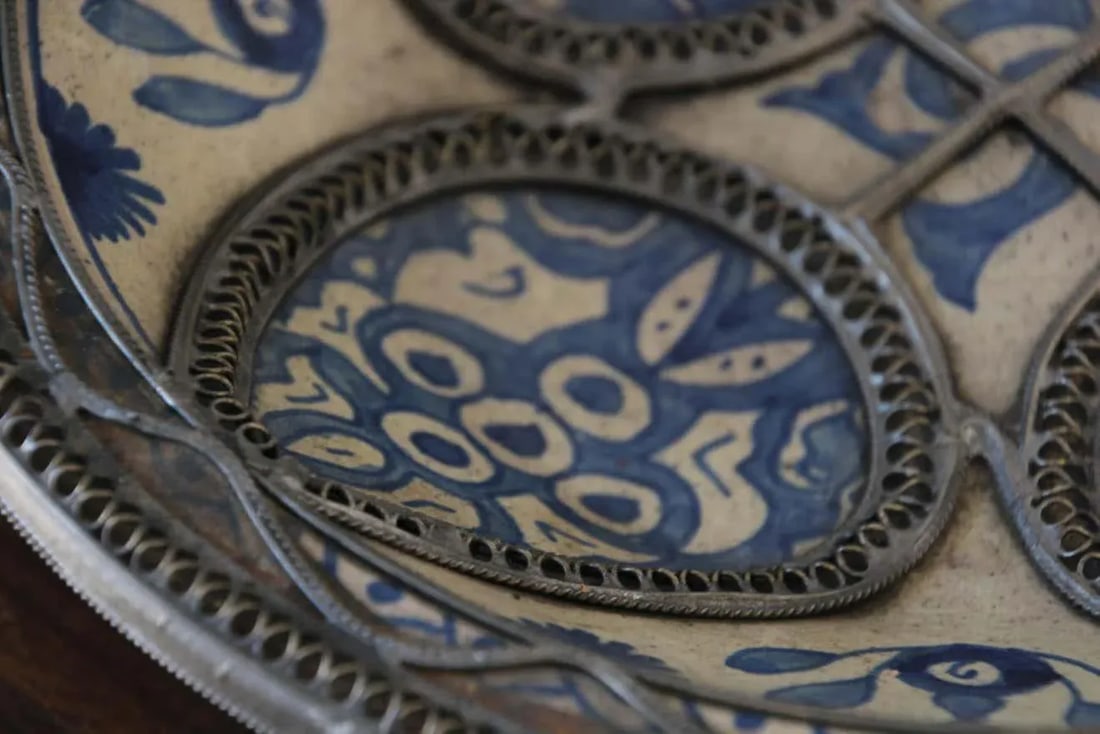 Moroccan Ceramic Blue Bowl Adorned With Silver Filigree From Fez Antique 1920s - 3