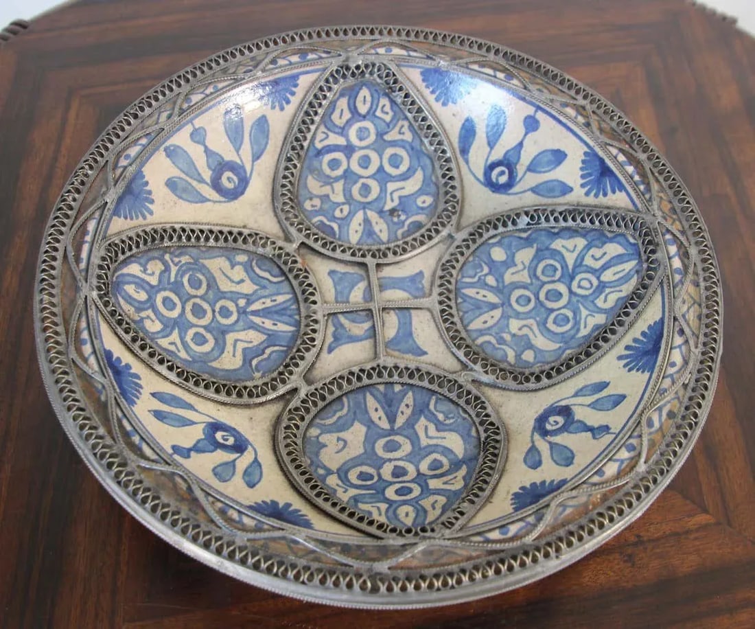 Moroccan Ceramic Blue Bowl Adorned With Silver Filigree From Fez Antique 1920s - 5