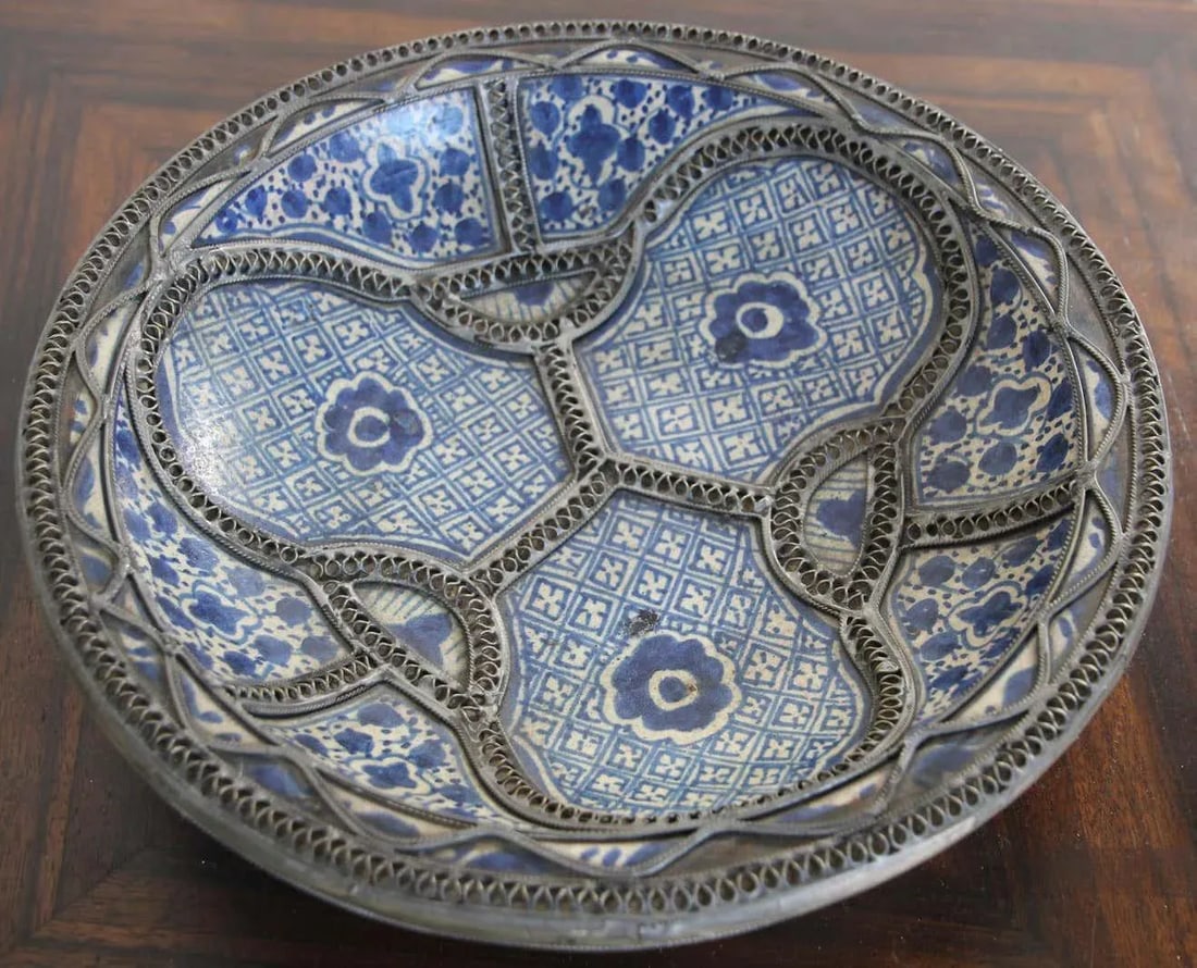 Moroccan Moorish Ceramic Bowl Adorned With Silver Filigree From Fez - 4