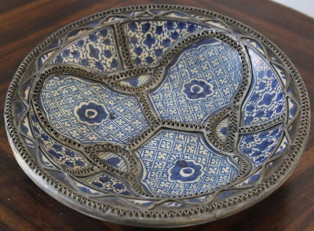 Moroccan Moorish Ceramic Bowl Adorned With Silver Filigree From Fez - 5