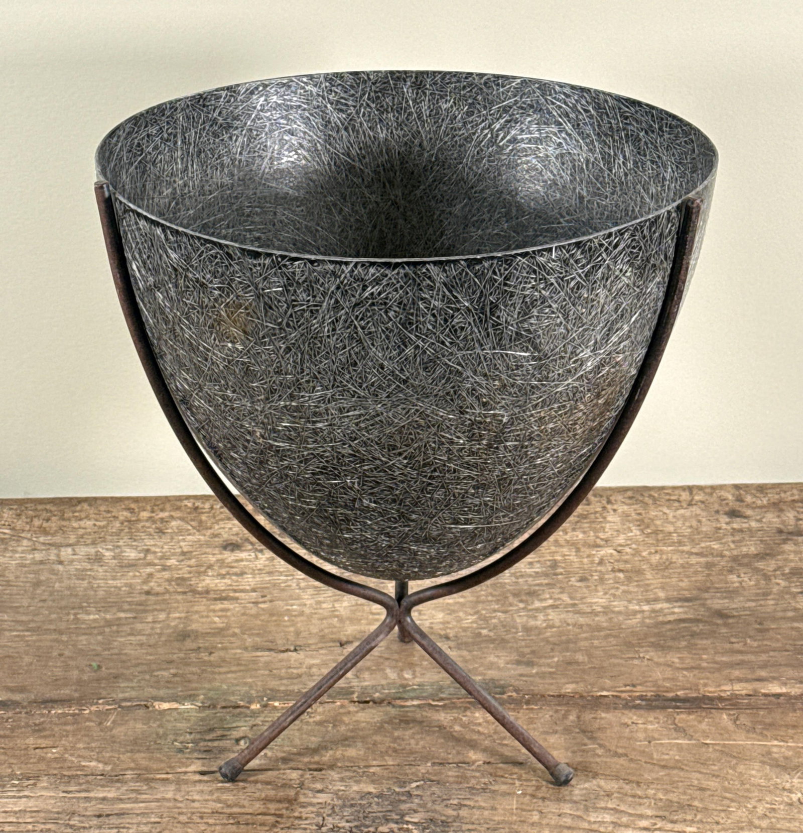 Mid Century Modern Kimball Fiberglass and Iron Bullet Planter on Tripod Stand - 3