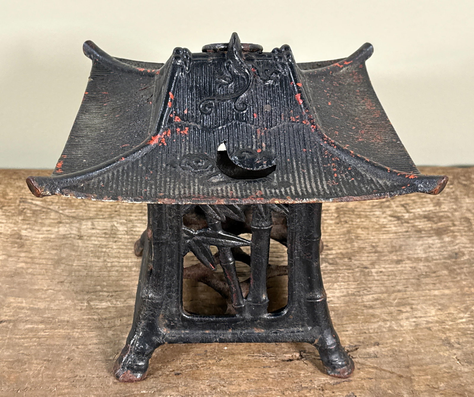 Vintage Japanese Cast Iron Pagoda Lantern Sculpture - 6