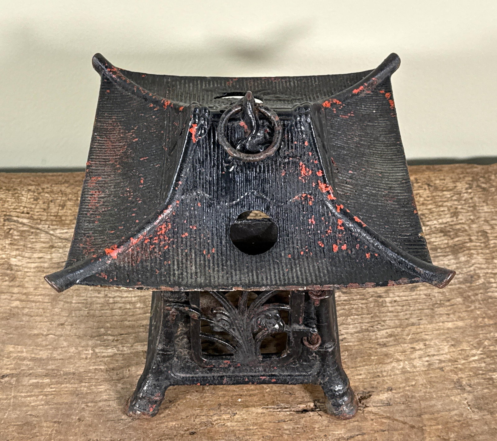Vintage Japanese Cast Iron Pagoda Lantern Sculpture - 7