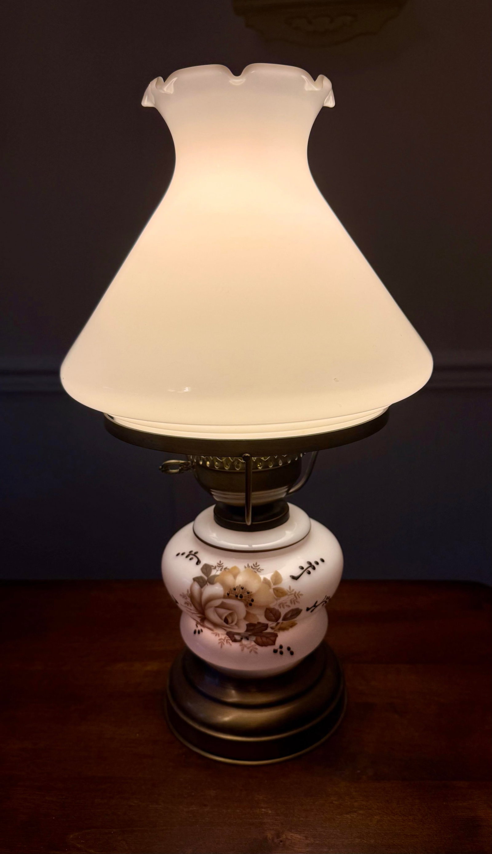 Late 20th Century Leviton Hurricane Lamp - 8