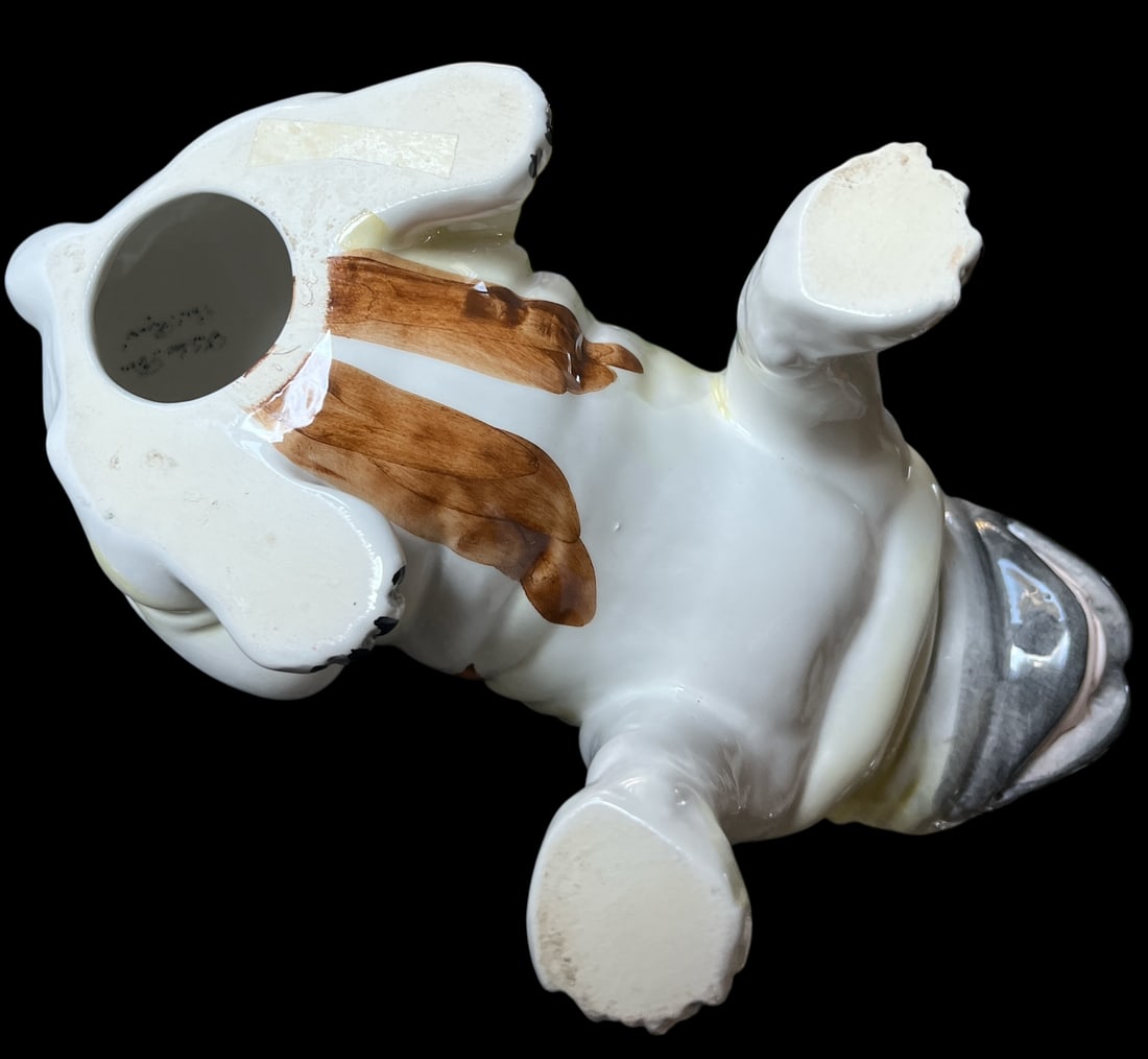 Mid 20th Century Staffordshire Porcelain Pug Hand-Painted English Charm - 8