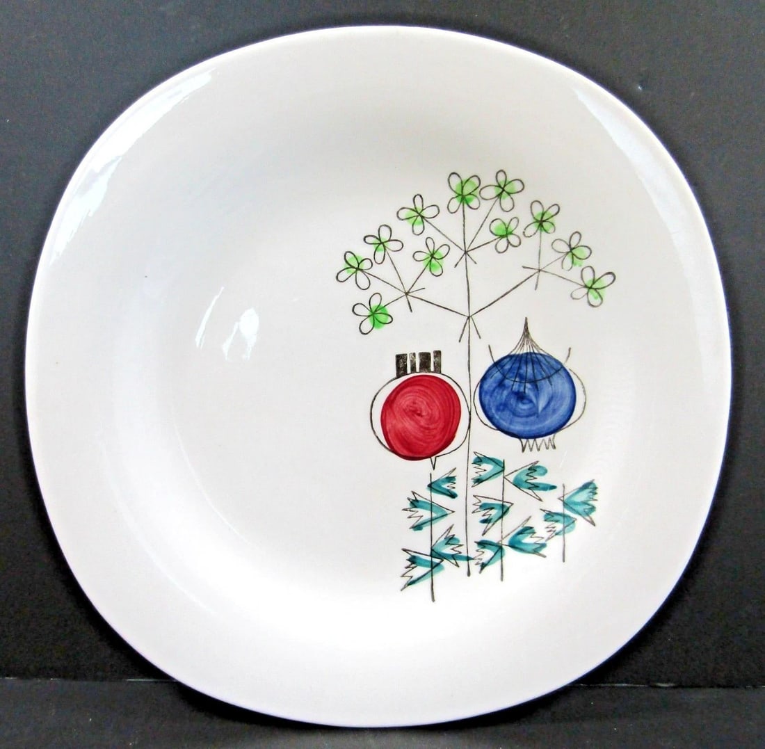 1950s Mid-Century Modern Rörstrand Sweden Pomona Picknick Two Plates Design by Marianne Westman - 2