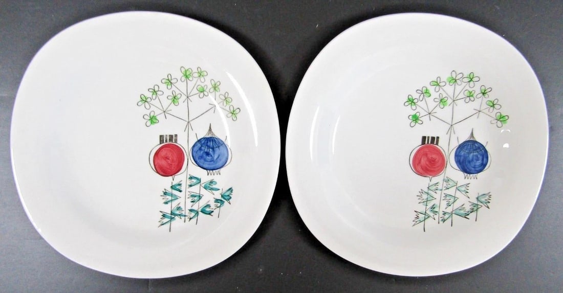 1950s Mid-Century Modern Rörstrand Sweden Pomona Picknick Two Plates Design by Marianne Westman - 6