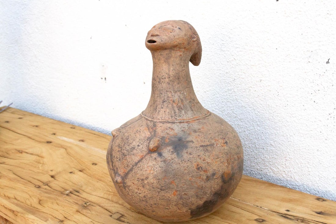 Antique Mangbetu Anthropomorphic Terracotta Vessel - 3