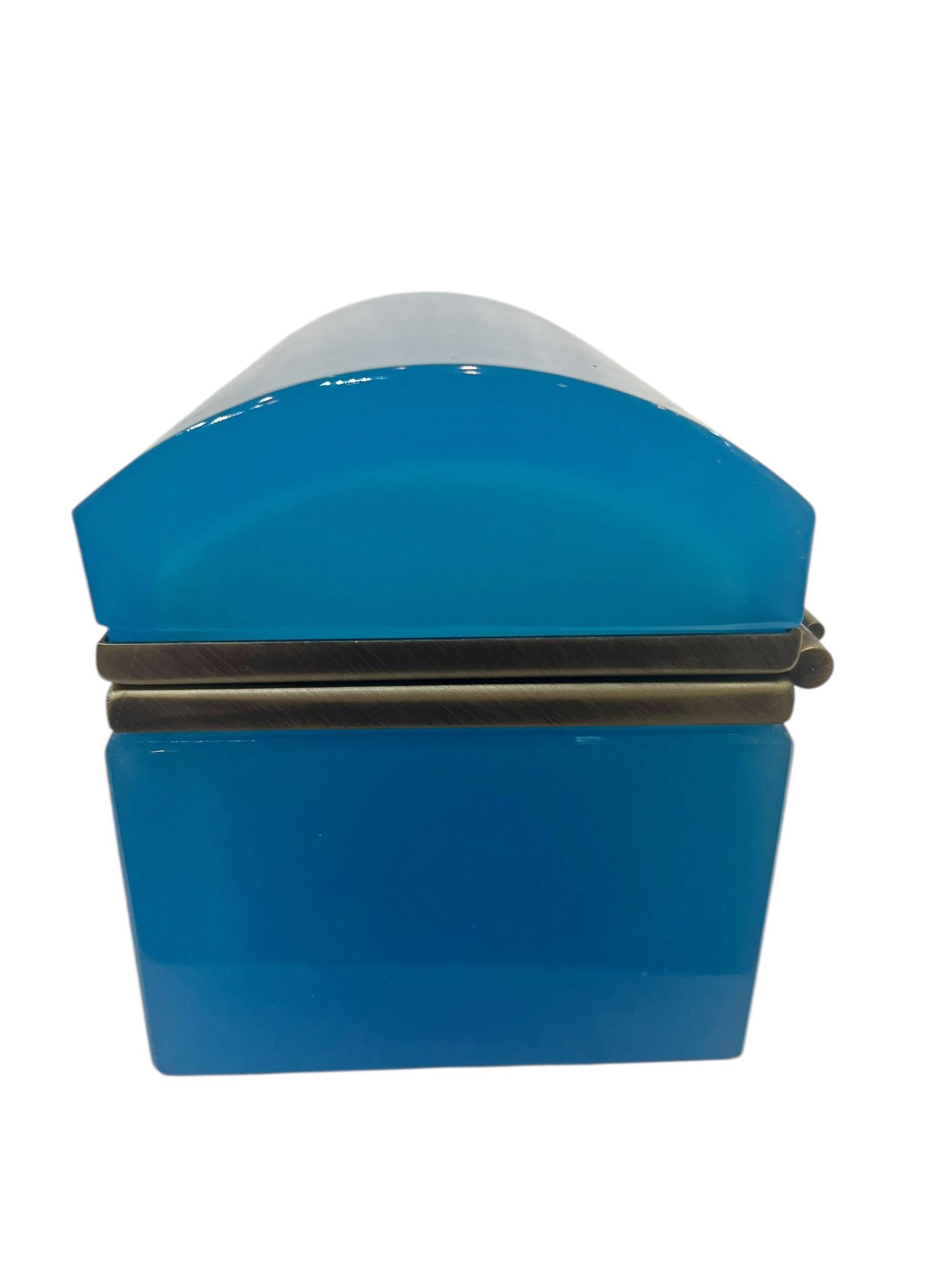 Antique French Blue Opaline Glass Box, Circa 1860 - 4