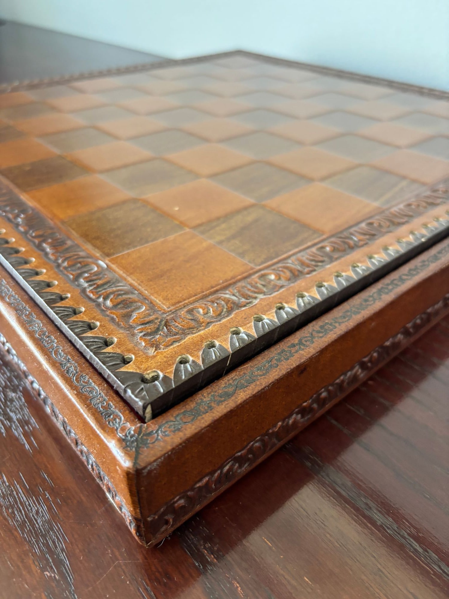 Italian Roman-Style Chess Set Cast Metal and Leather Leather Board Circa 1960 - 4