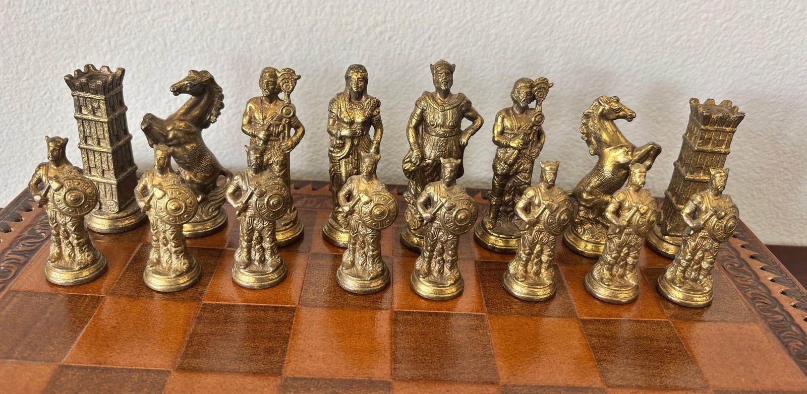 Italian Roman-Style Chess Set Cast Metal and Leather Leather Board Circa 1960 - 8