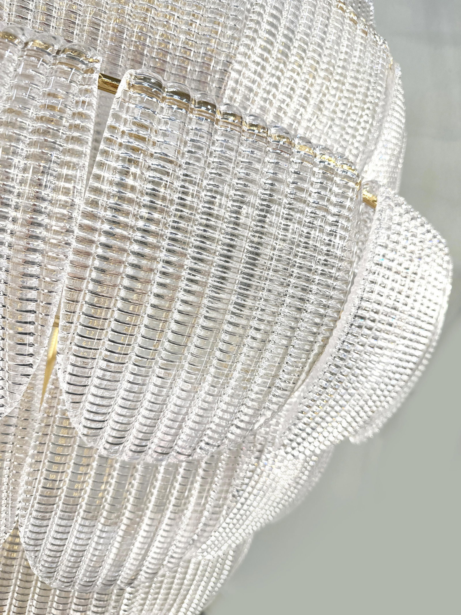 Contemporary Imperial Diamanted Trasparent "Petals" Murano Glass Chandelier by Simoeng - 3