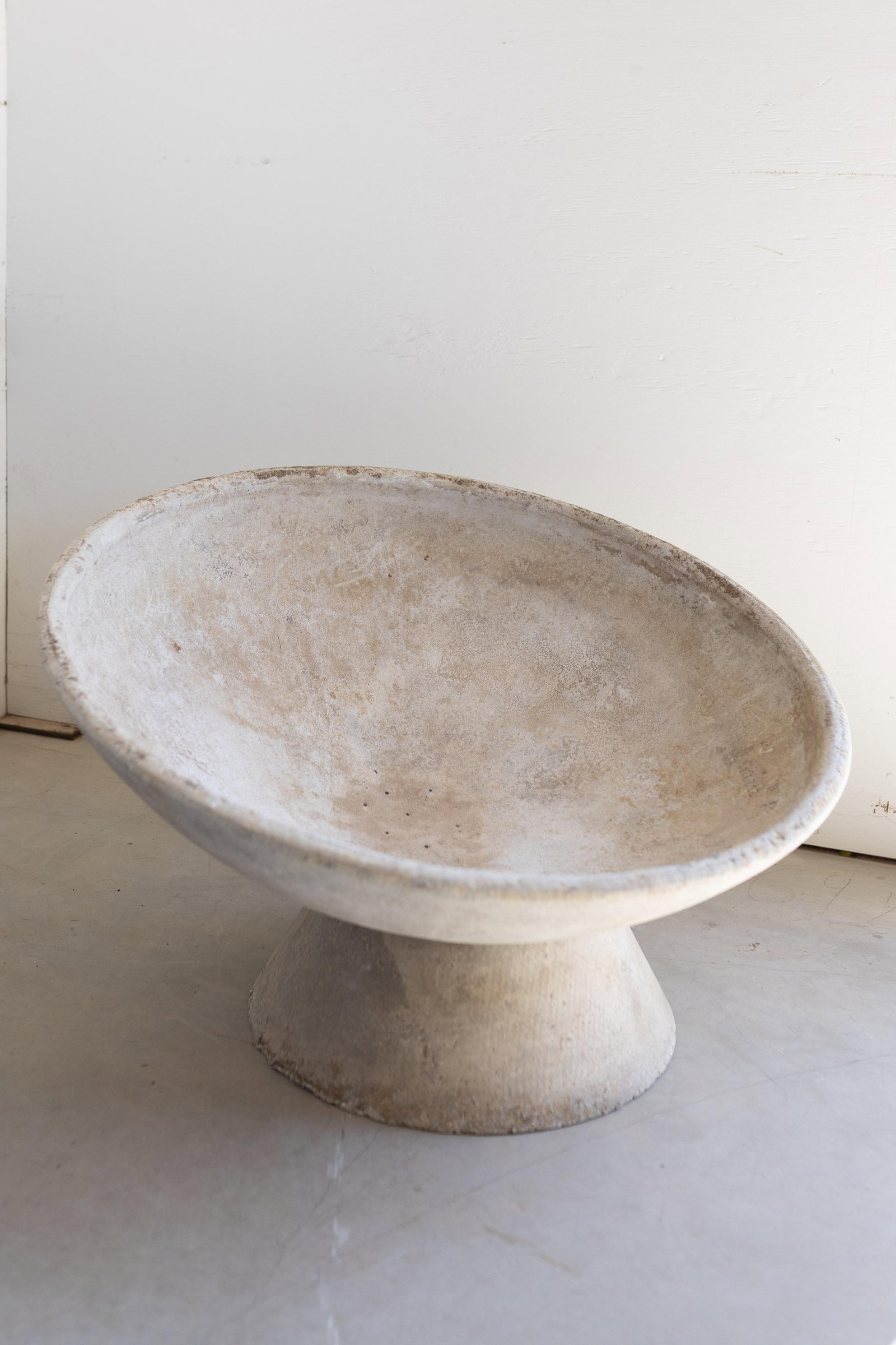 Pair of Saucer Planters From France - 8