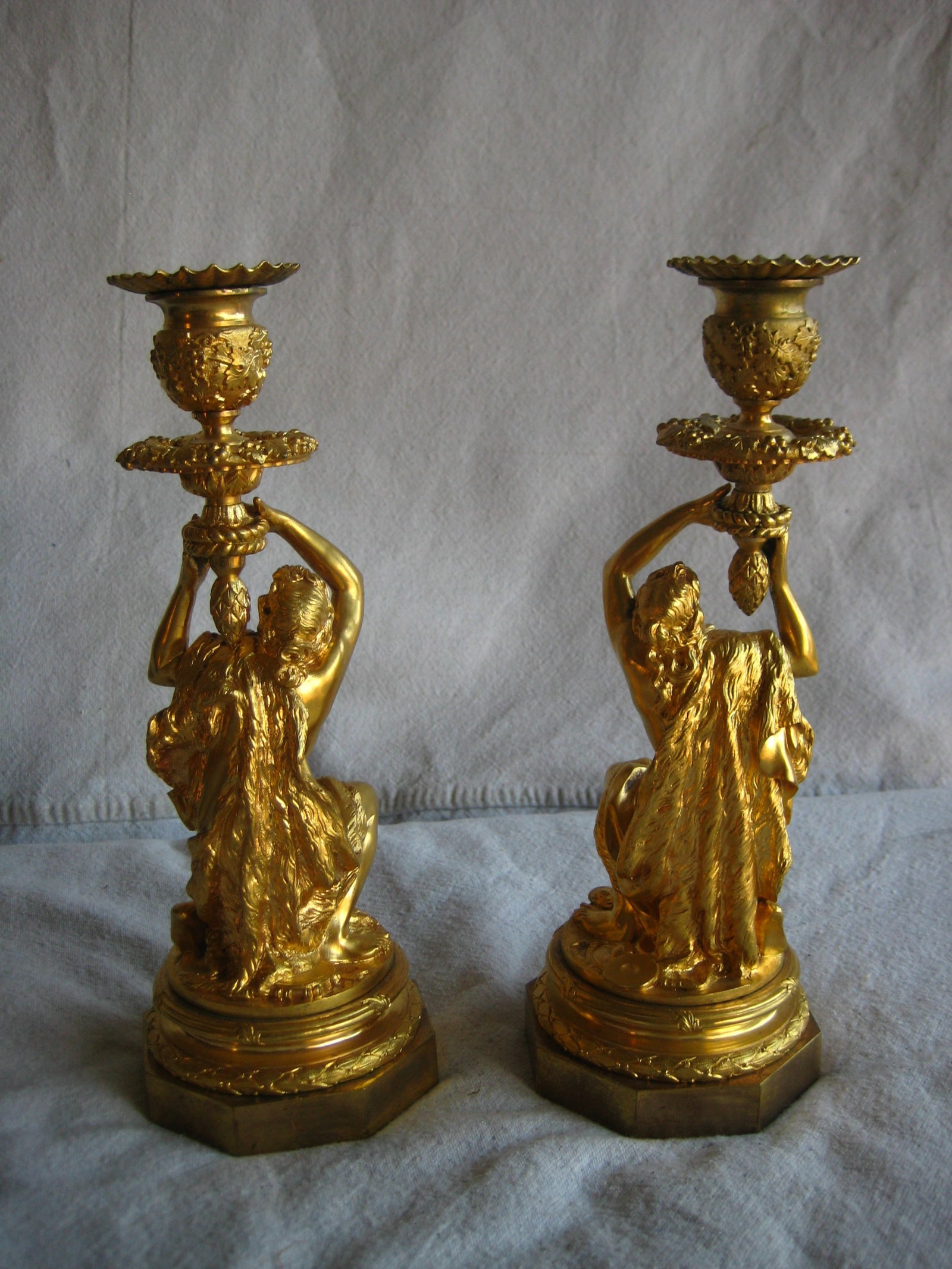 Mid 19th Century Pair of French Napoleon III Gilded Bronze Candlestick - 4