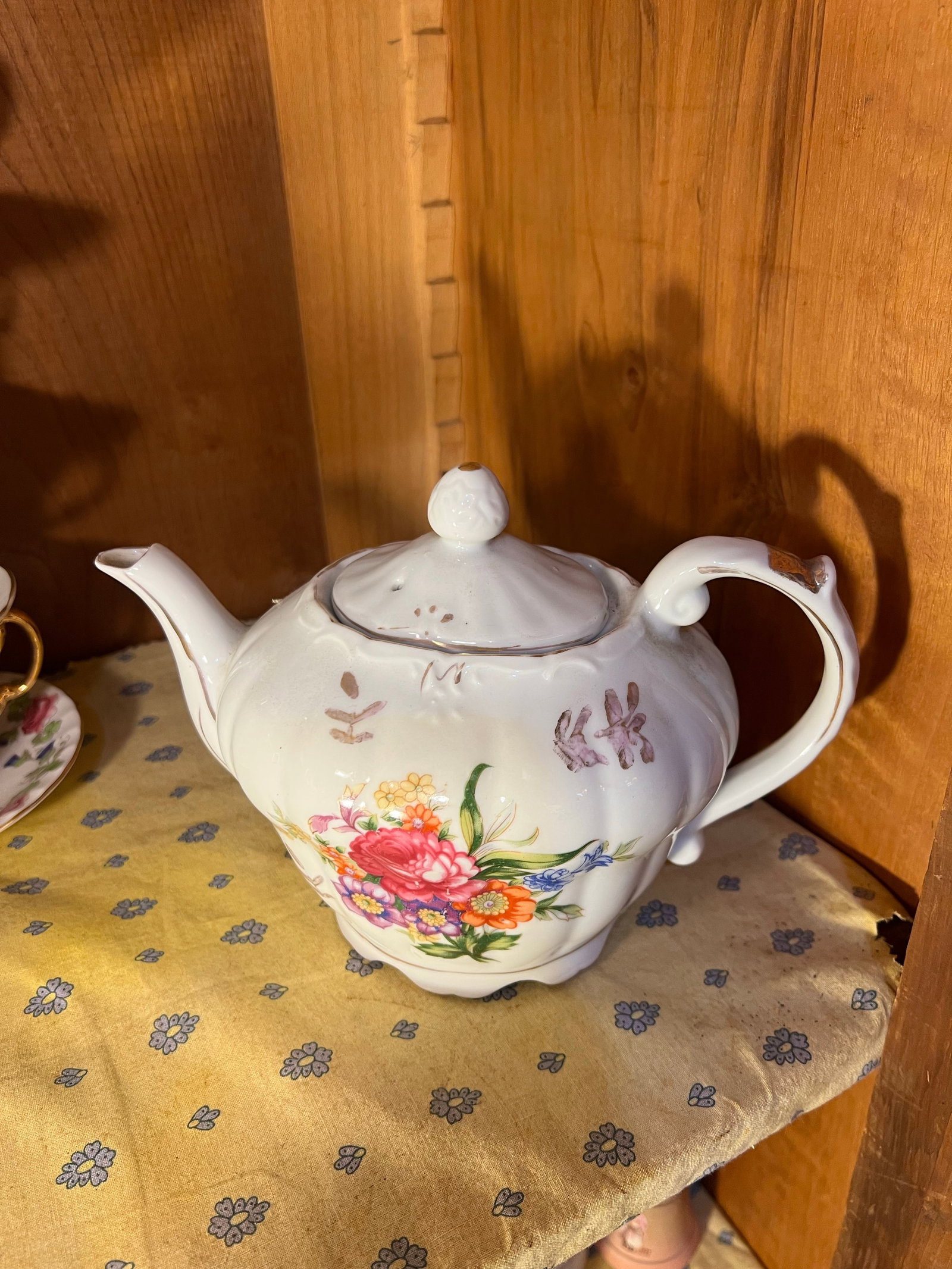 1950 Floral Porcelain Musical Teapot Music Stands - 2