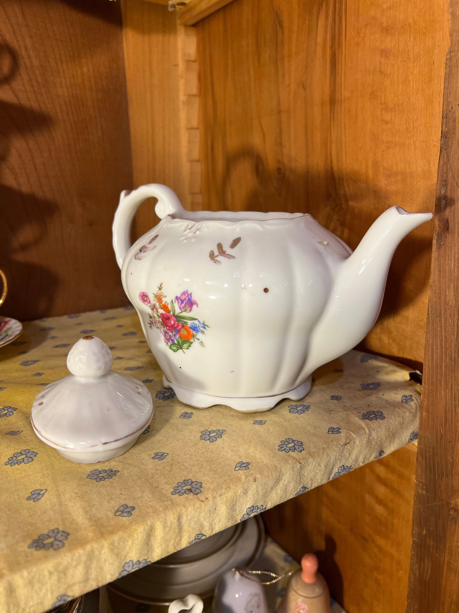 1950 Floral Porcelain Musical Teapot Music Stands - 3