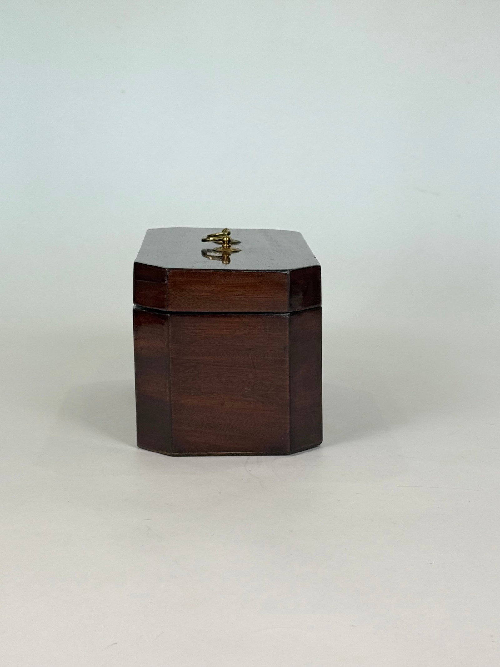 Octagonal Mahogany English Tea Caddy With Brass Hardware and Mixing Bowl - 2