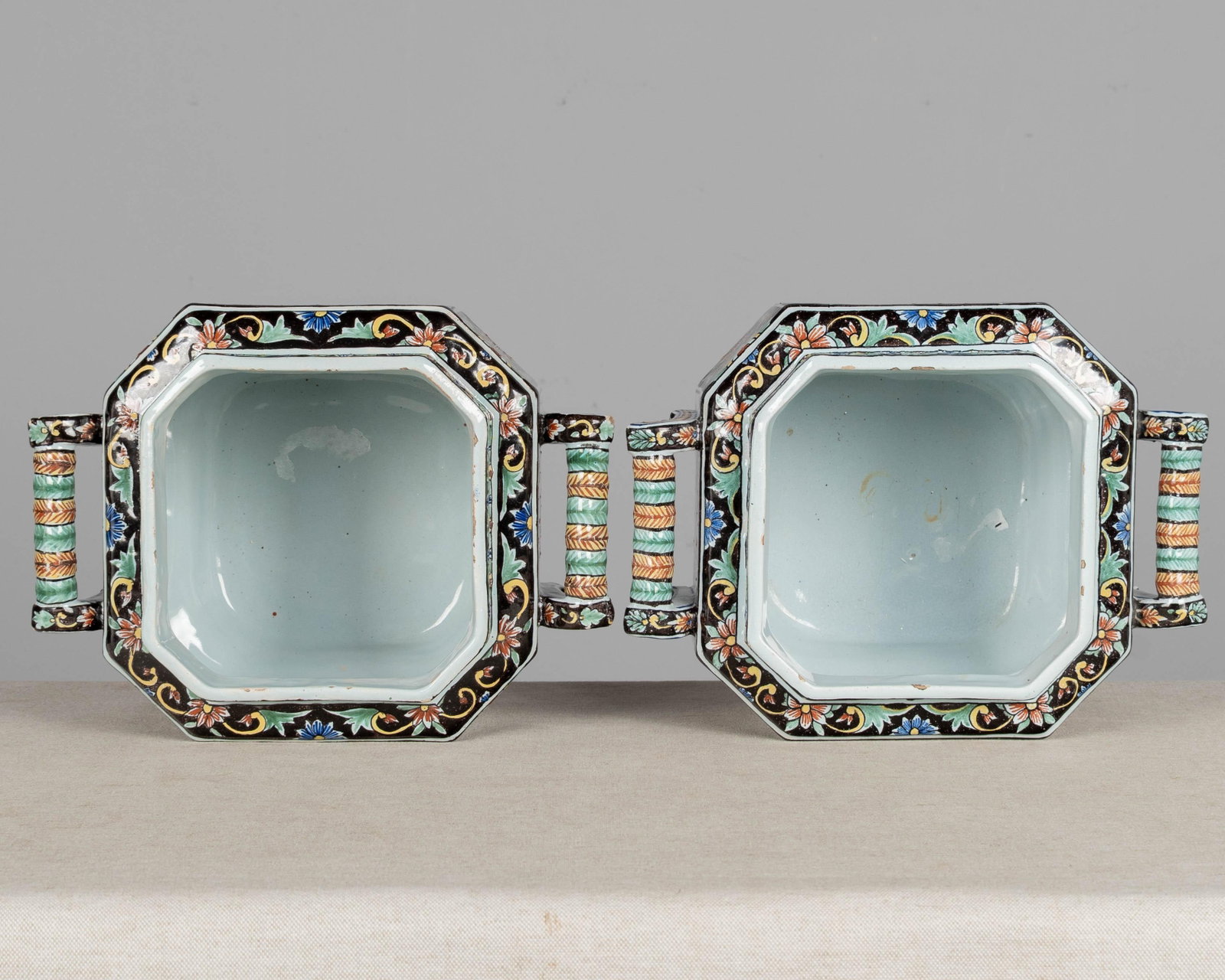 19th Century French Desvres Jardinière and Cachepot Set of 3 - 10