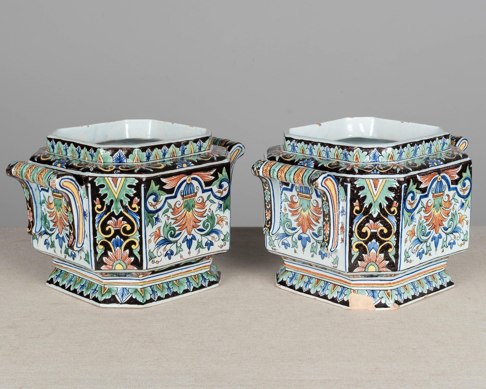 19th Century French Desvres Jardinière and Cachepot Set of 3 - 7
