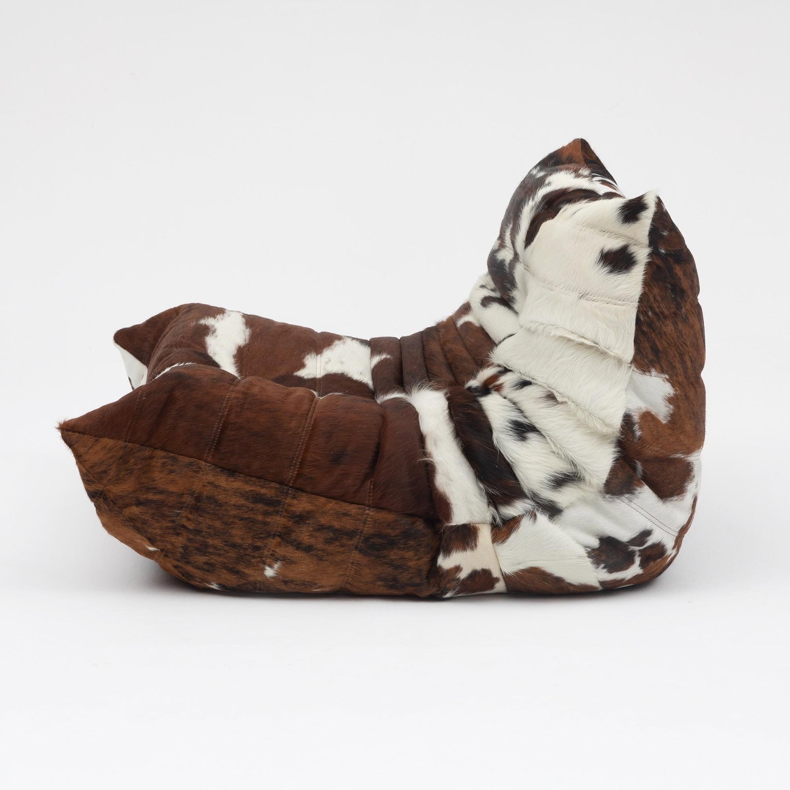 Vintage Ligne Roset Togo Fireside Chair in Natural Cowhide - Michel Ducaroy, 1970s - 4
