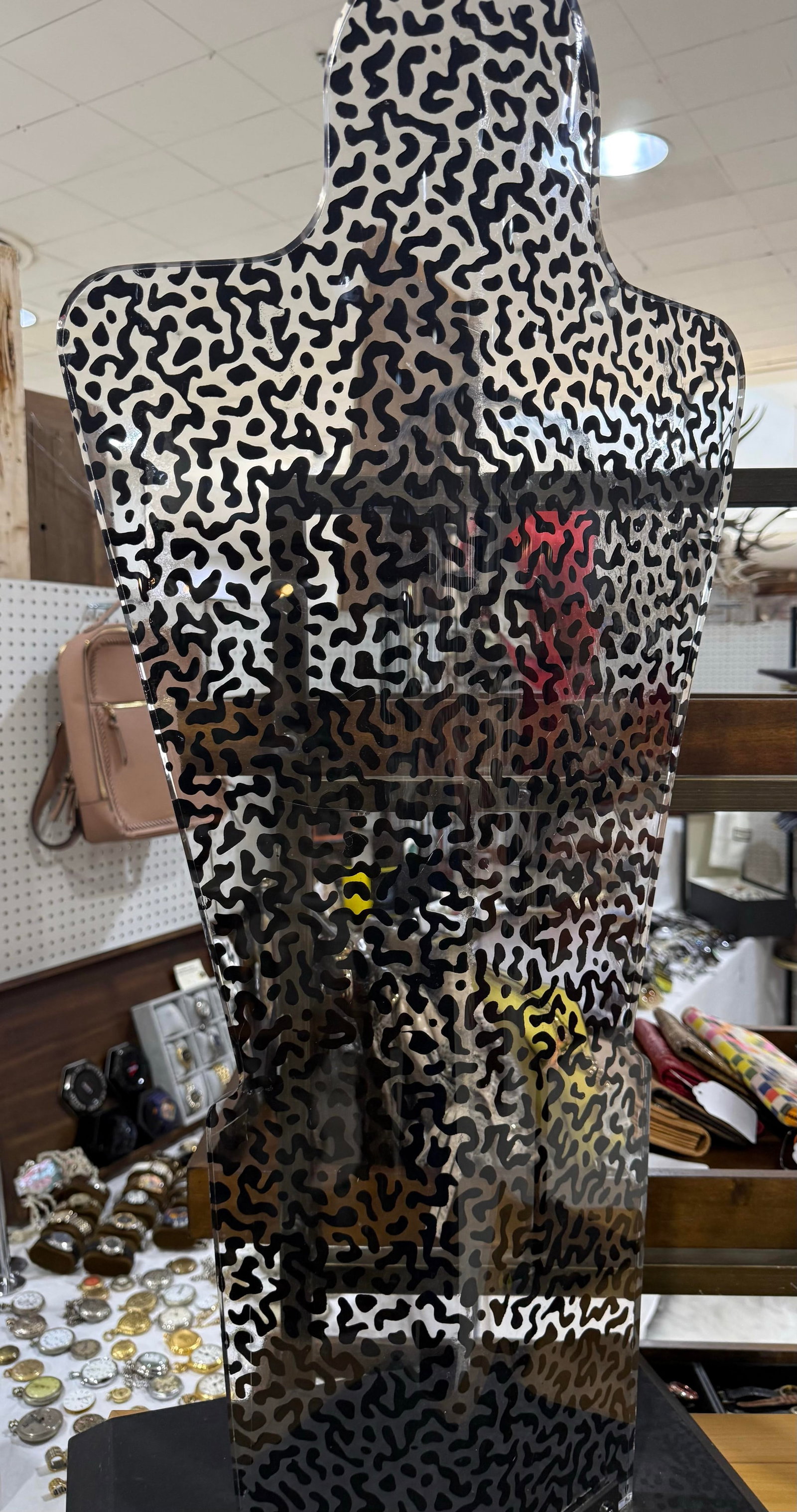 1970s Original Large Leopard Pattern Lucite 'Torso' Sculpture 34" Rare - 3