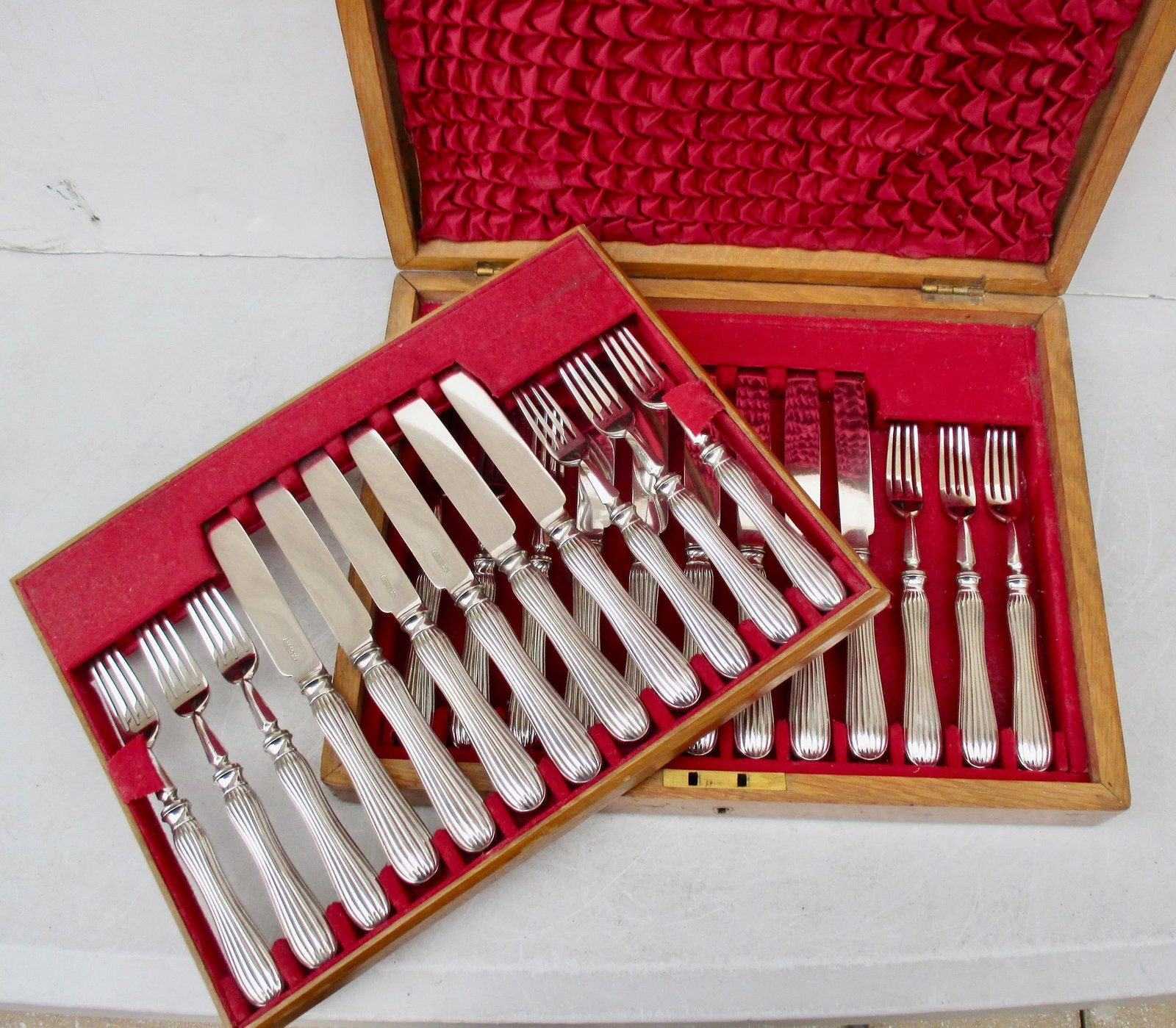 1900s Dixon Fruit Set in Original Case Circa 1900 - 24 Pieces - 5