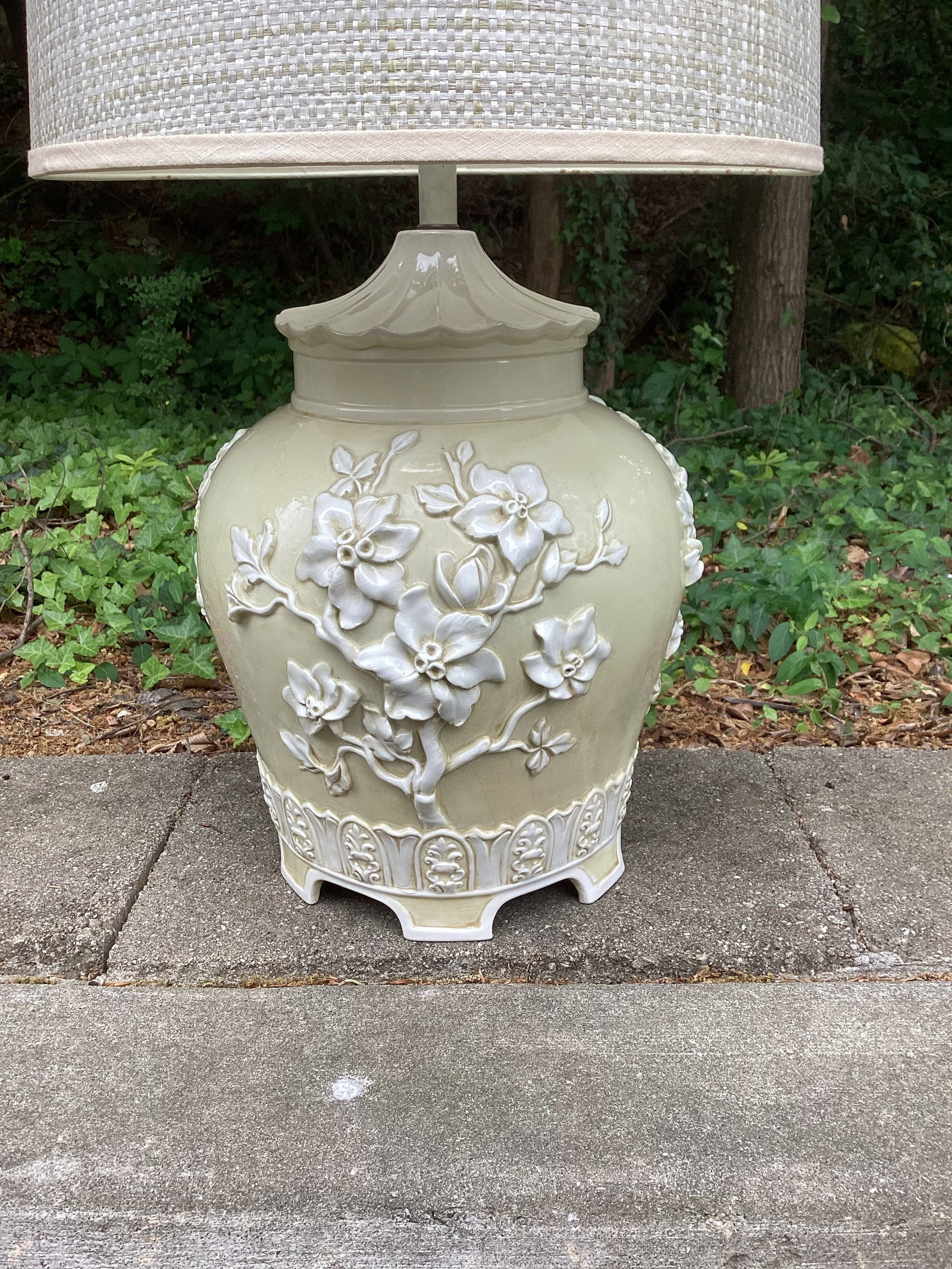 1970s Chinoiserie Relief Porcelain Celadon-Cream Table Lamp With Floral Motif & Textured Shade - 2