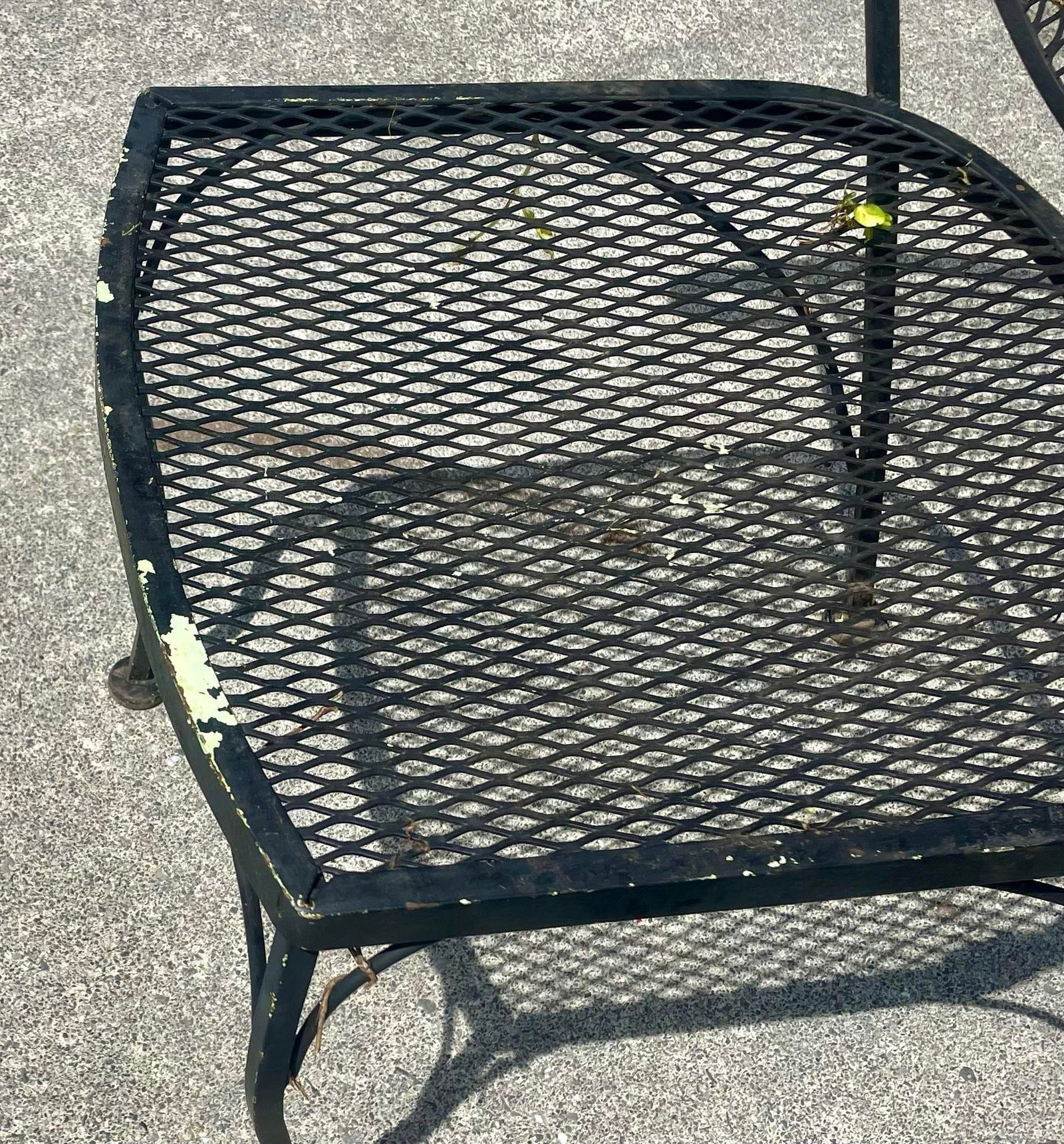 Mid 20th Century Wrought Iron Russell Woodard Pinecrest Barrel Back Mesh Pair of Chairs - 11
