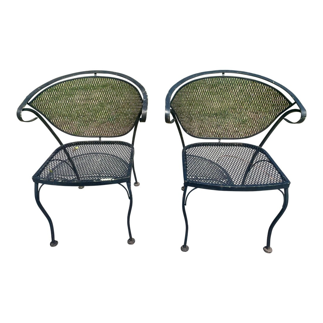 Mid 20th Century Wrought Iron Russell Woodard Pinecrest Barrel Back Mesh Pair of Chairs: This is a nice pair of minimally styled Pinecrest barrel back chairs made by Woodard in the fine quality they are known for. They look like they have been repainted, there is bright green paint where 