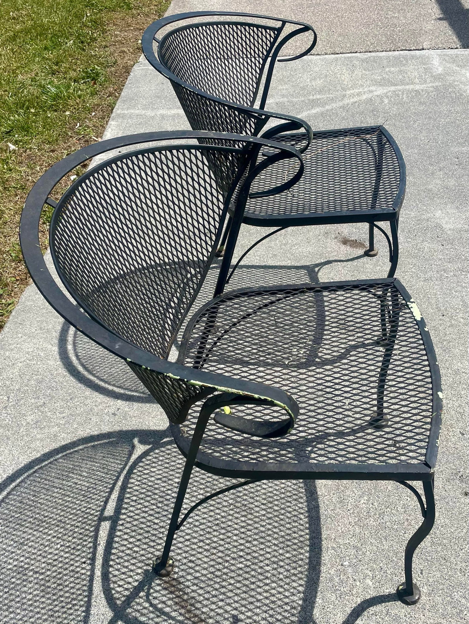 Mid 20th Century Wrought Iron Russell Woodard Pinecrest Barrel Back Mesh Pair of Chairs - 4