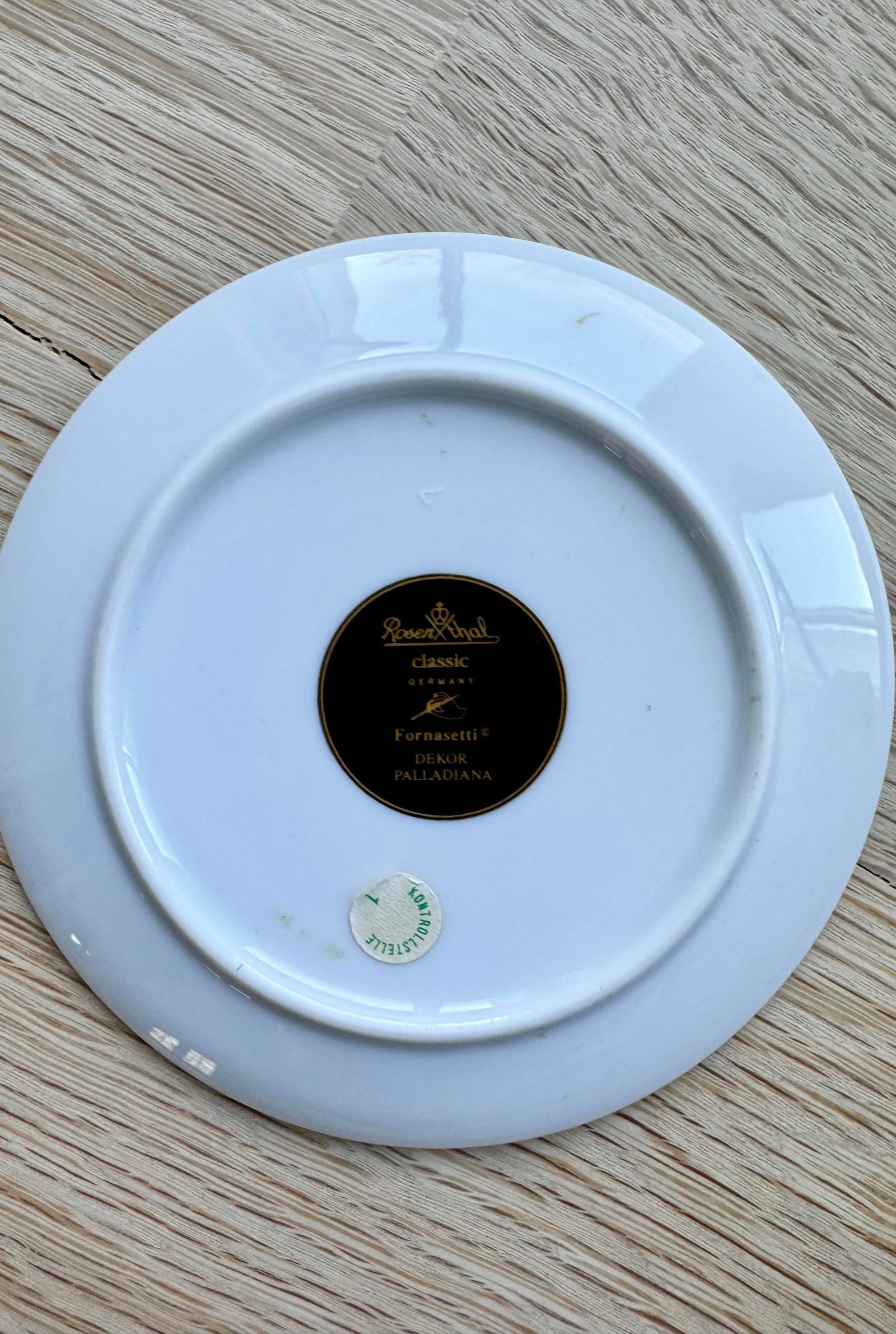 Late 20th Century Rosenthal Fornasetti Palladiana Porcelain Coasters / Dishes With Gold Trim – - 4