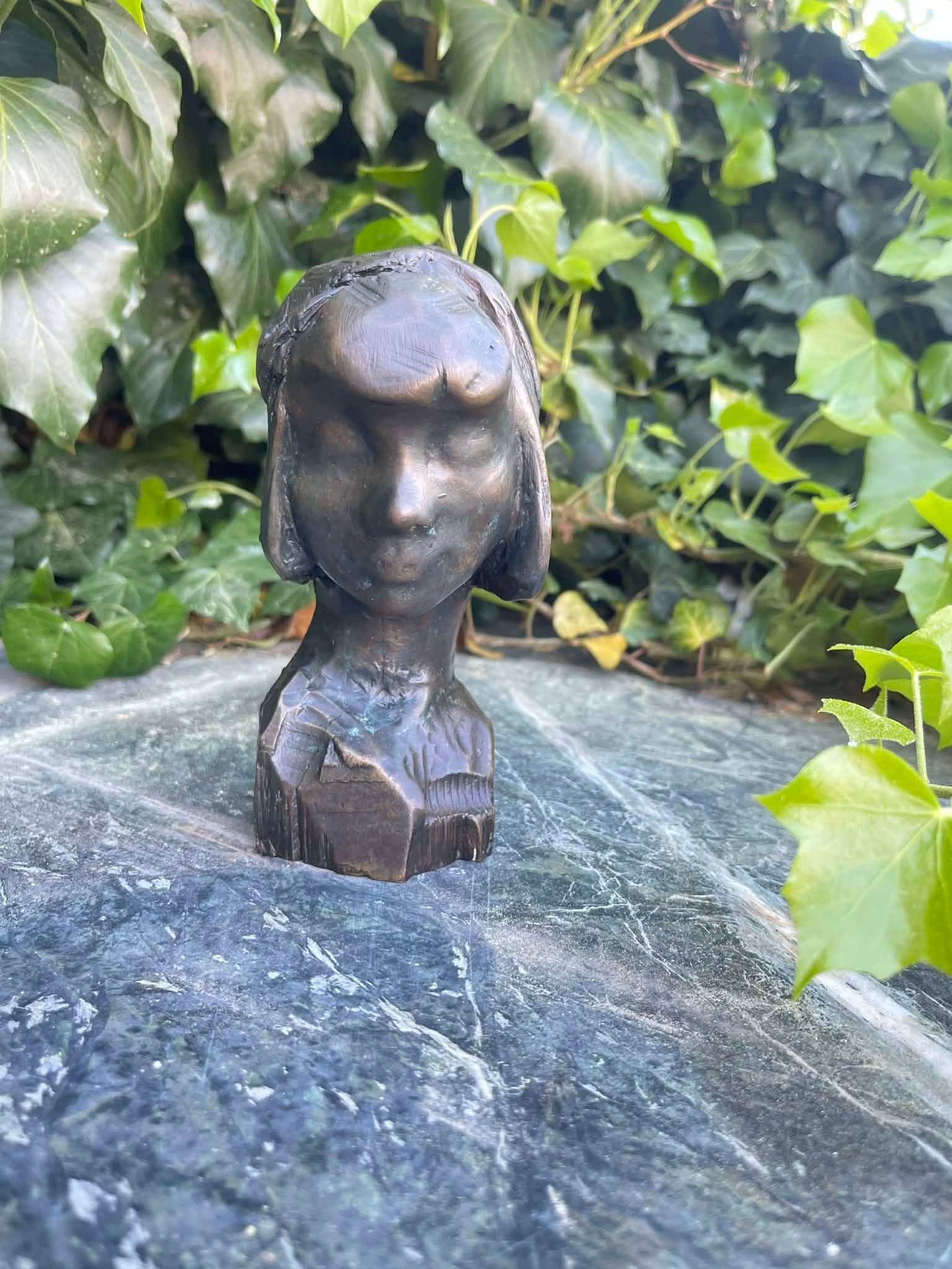 Mid 20th Century Bronze Sculpture "Taos Beauty" by Nicolai Fechin – Native American Portrait - 7