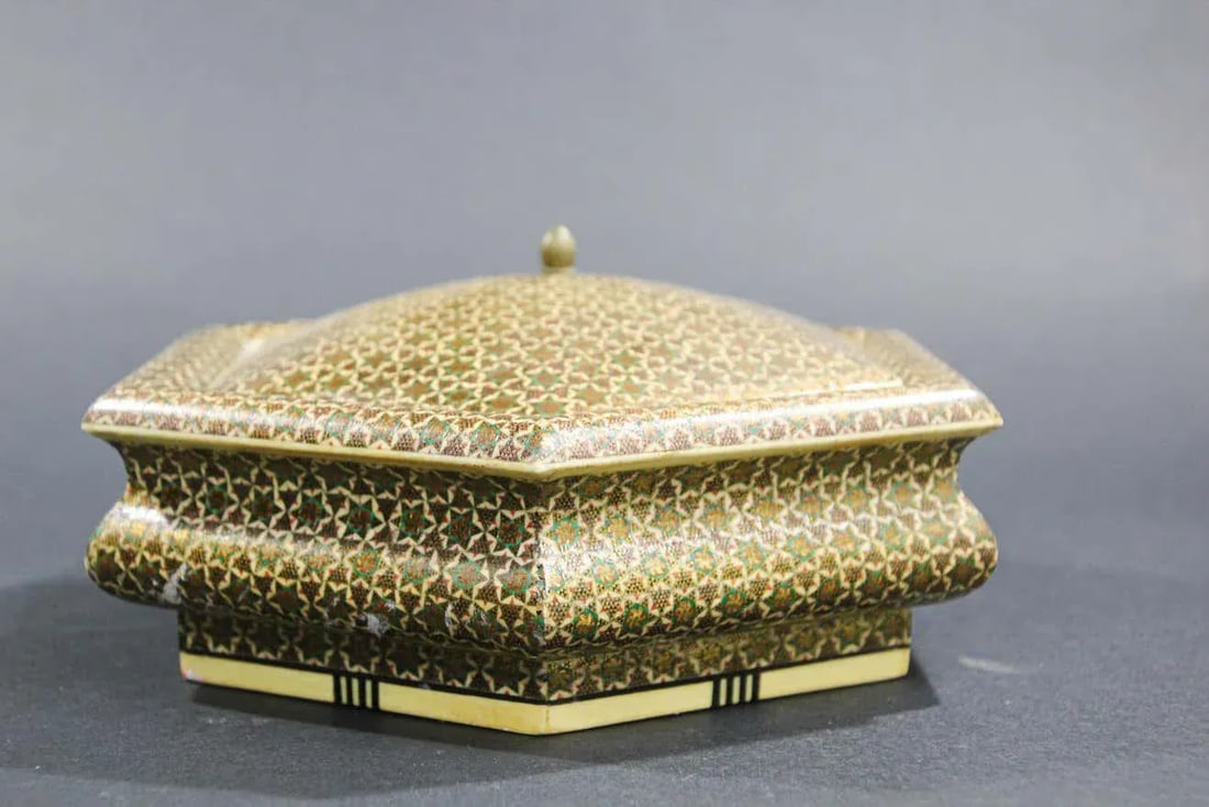 Anglo Indian Micro Sadeli Mosaic Inlaid Box - 4