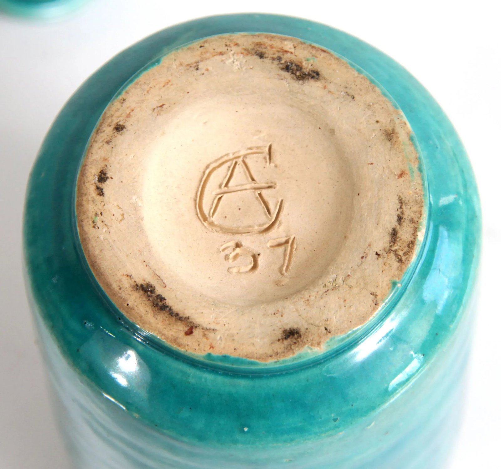 Vintage C.1938 Lidded Studio Pottery Jar in Turquoise Glaze - 9