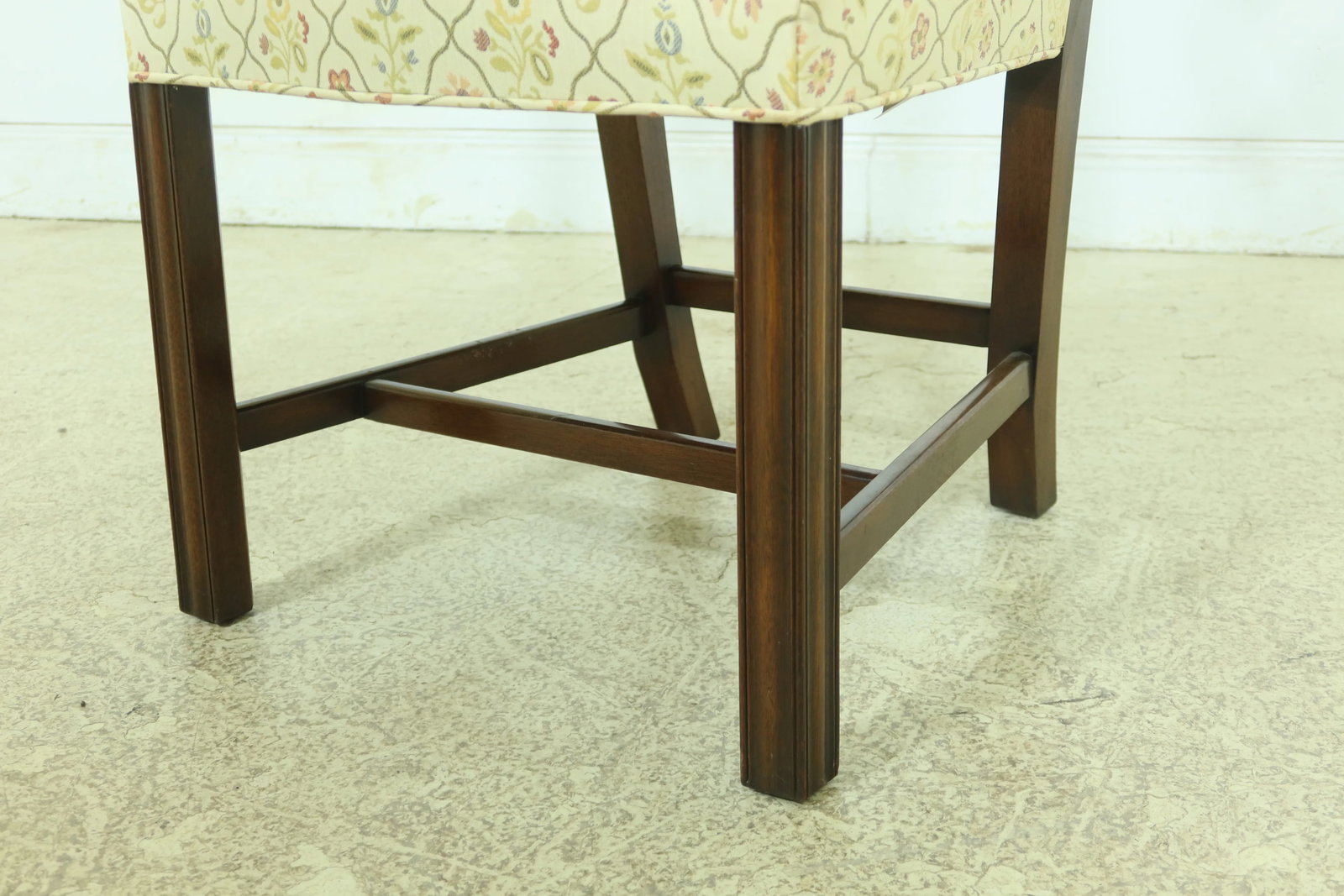 Set of 8 Kindel Chippendale Mahogany Dining Room Chairs - 9