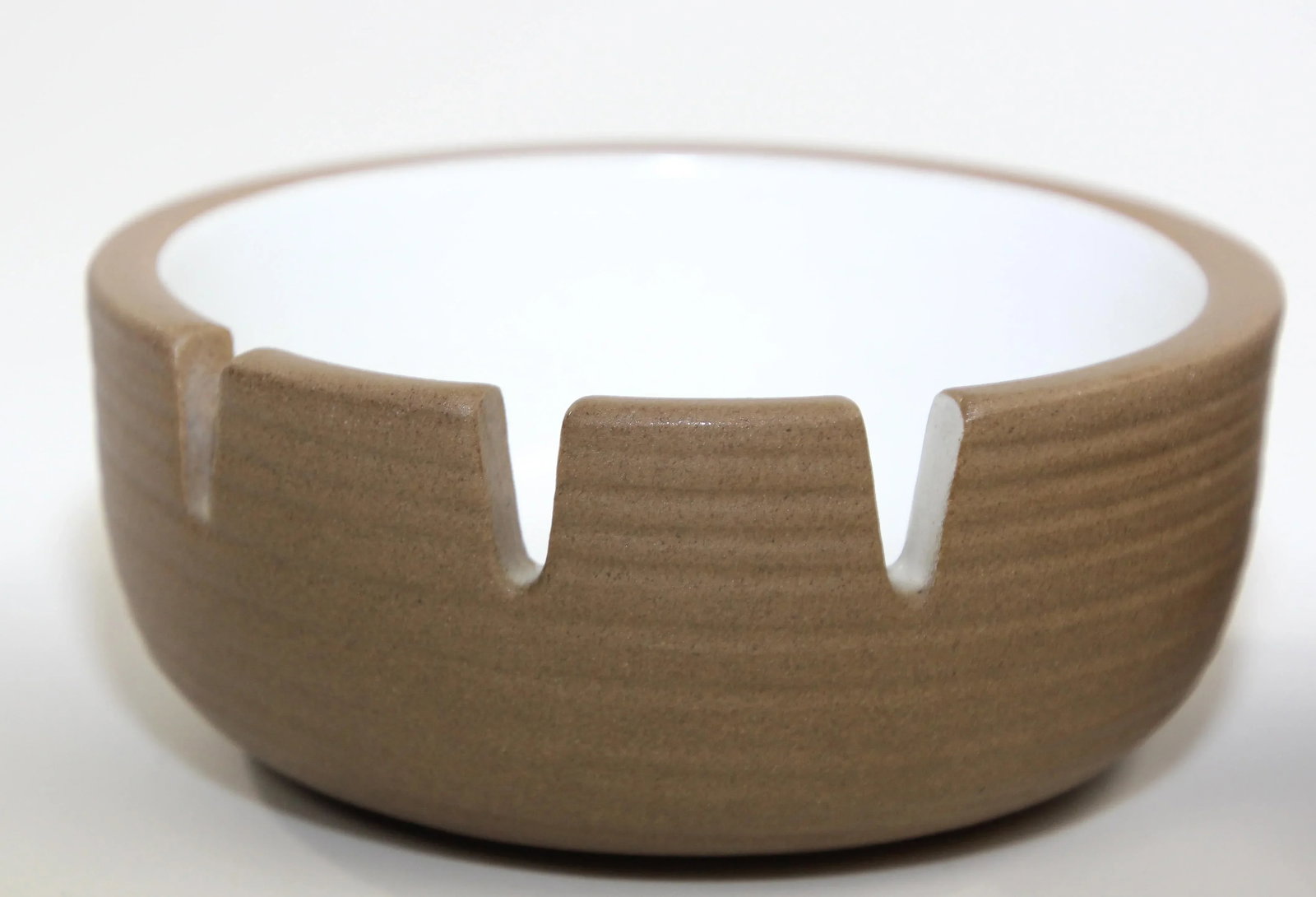 Vintage Mid-Century Modern White Ceramic Ashtrays by Edith Heath - A Pair - 5