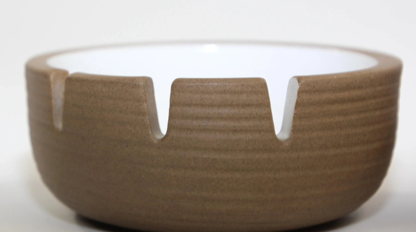 Vintage Mid-Century Modern White Ceramic Ashtrays by Edith Heath - A Pair - 6
