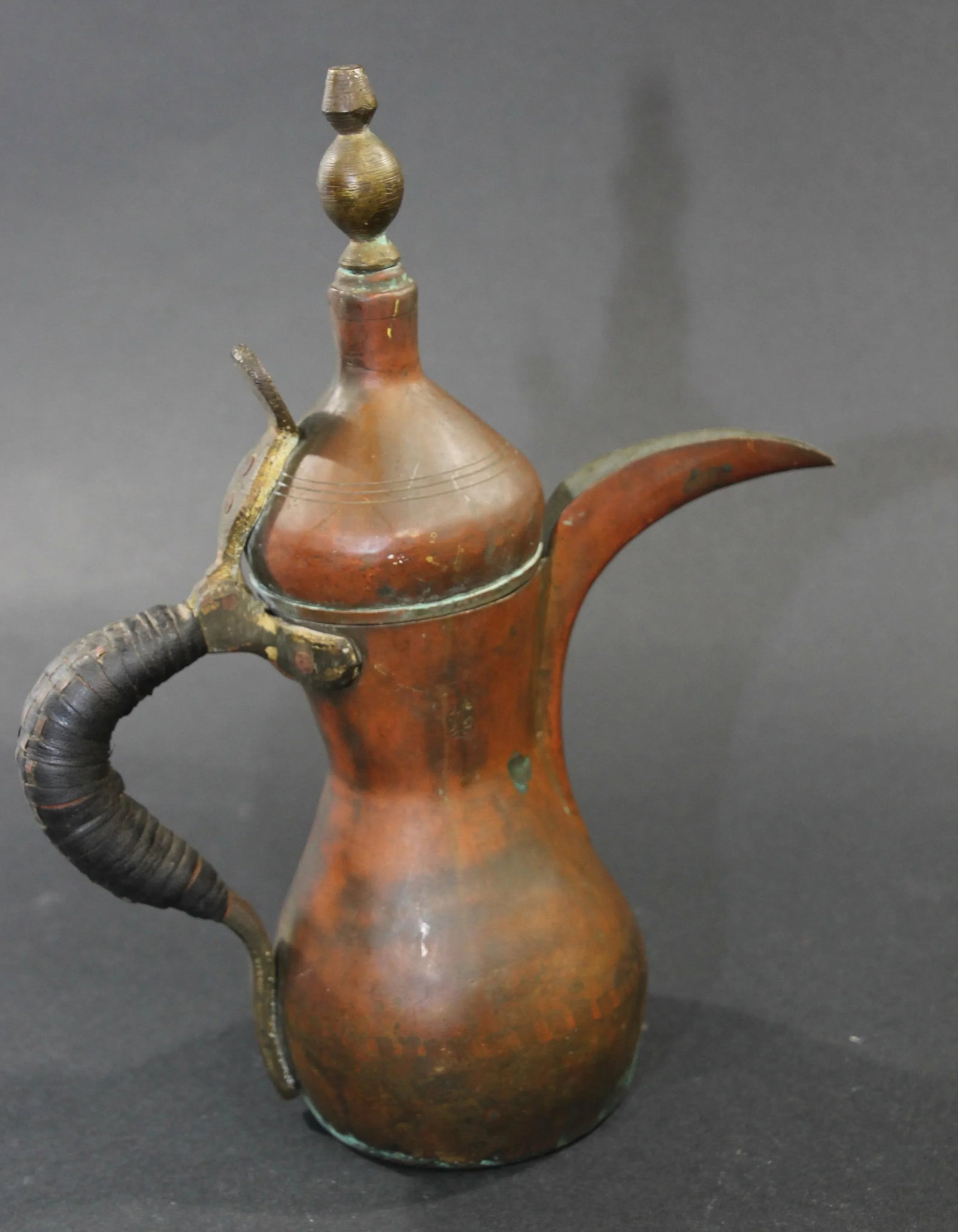 Arabian Middle Eastern Dallah Moorish Coffee Pot - 2