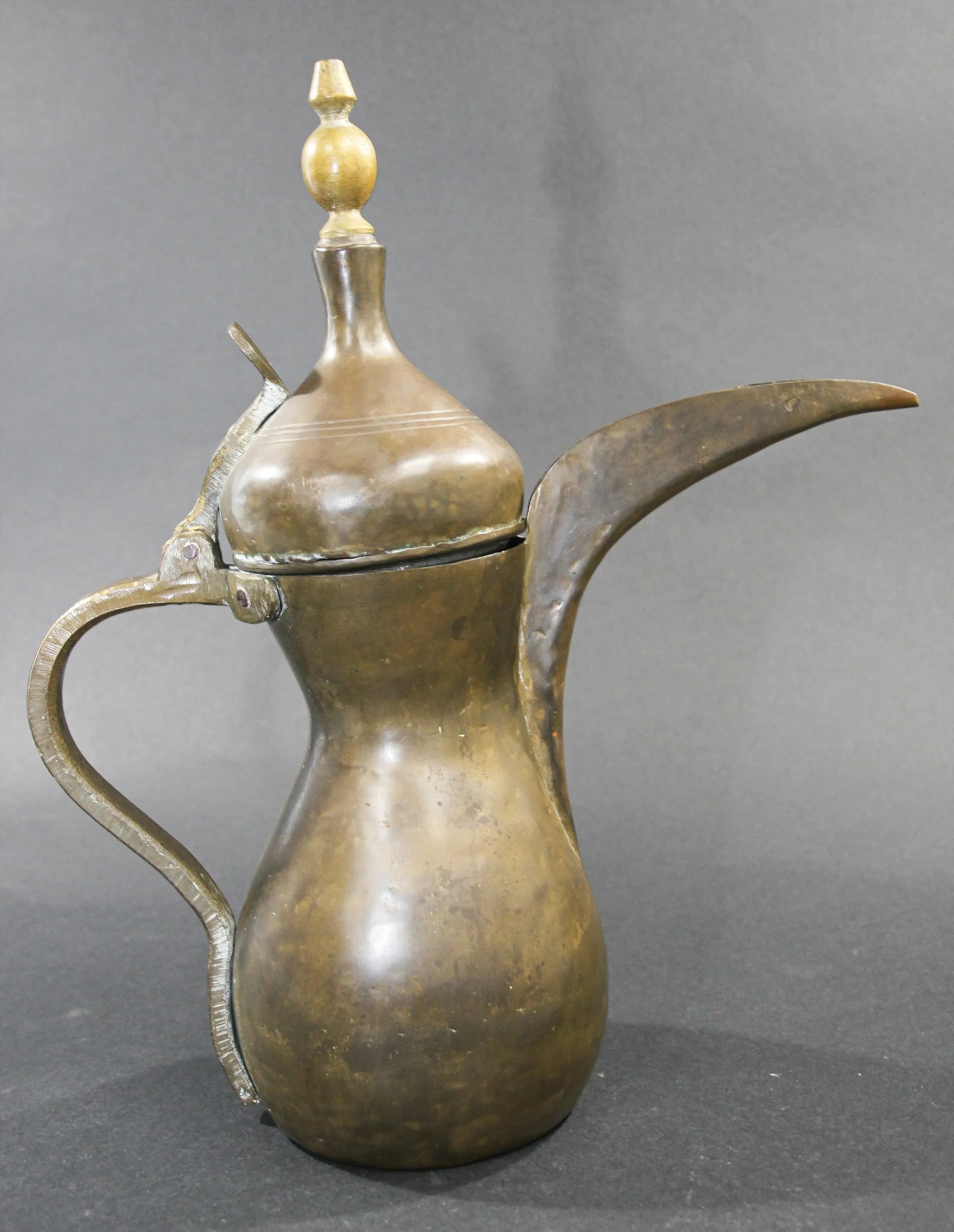 Middle Eastern Moorish Dallah Arabic Coffee Pot - 2