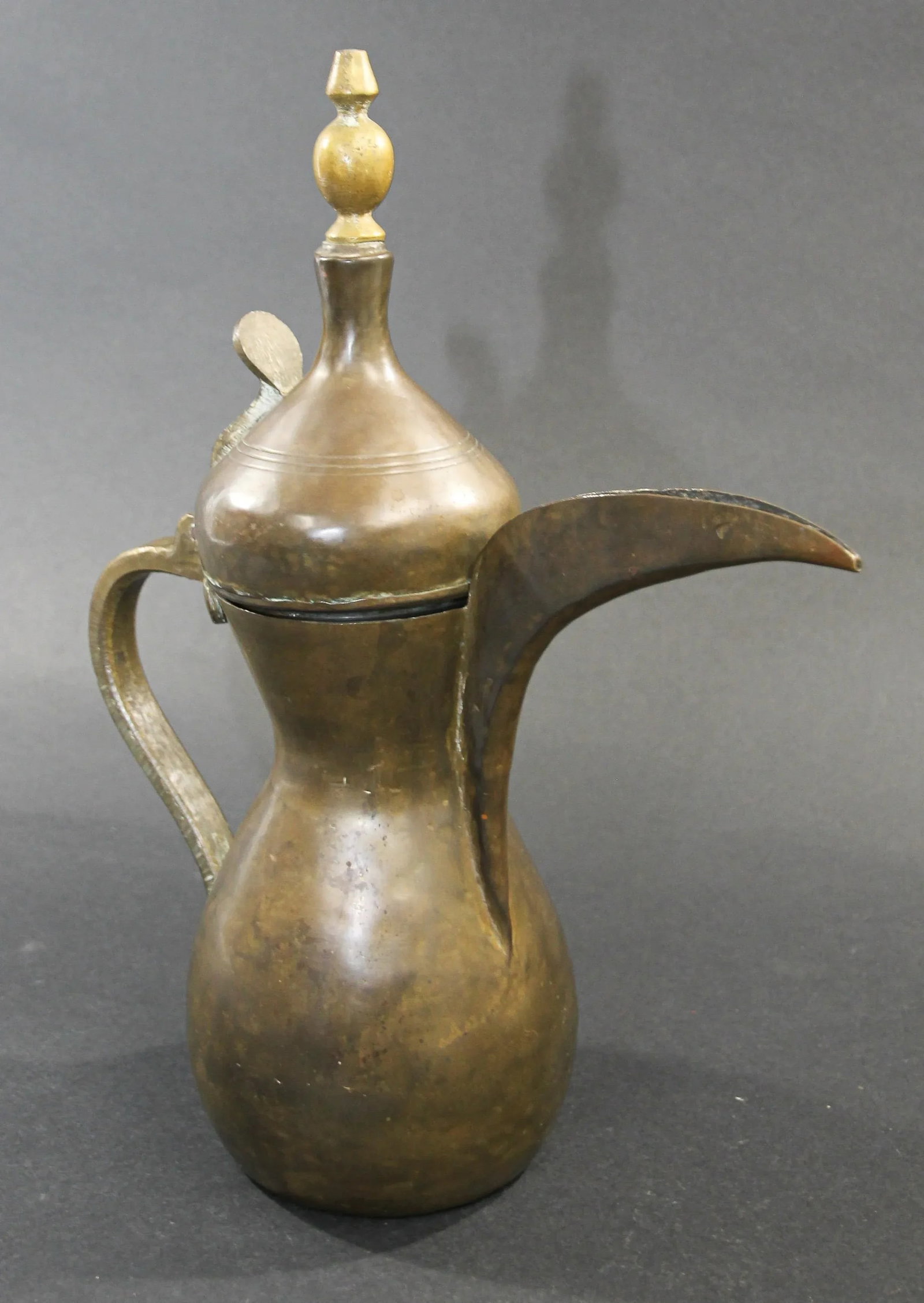 Middle Eastern Moorish Dallah Arabic Coffee Pot - 3