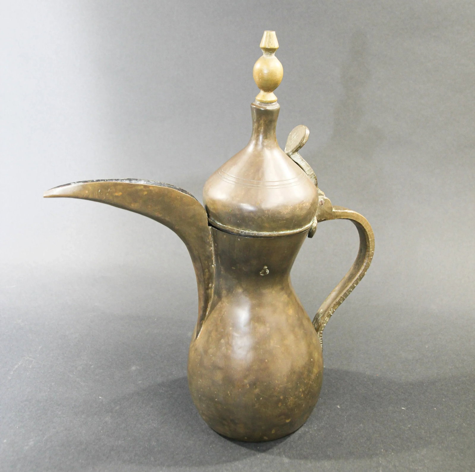 Middle Eastern Moorish Dallah Arabic Coffee Pot - 9